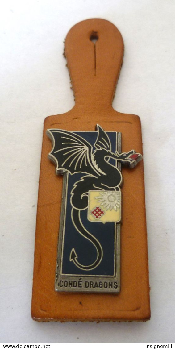 INSIGNE 2° REGIMENT DE DRAGONS, Condé Dragons , Avec Devise Au Dos - Epingle à Bascule - DELSART H 171 - Army