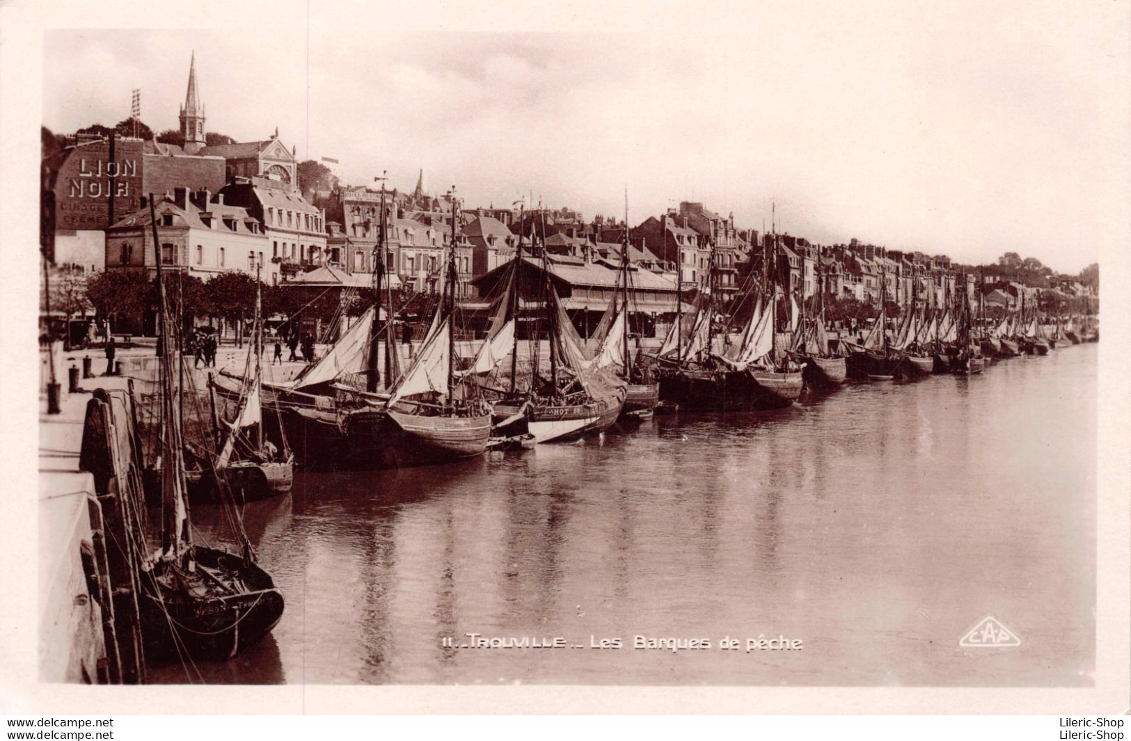 [14]  TROUVILLE Les Barques De Pêche - CAP - Cpsm ± 1950 ♥♥♥ - Trouville