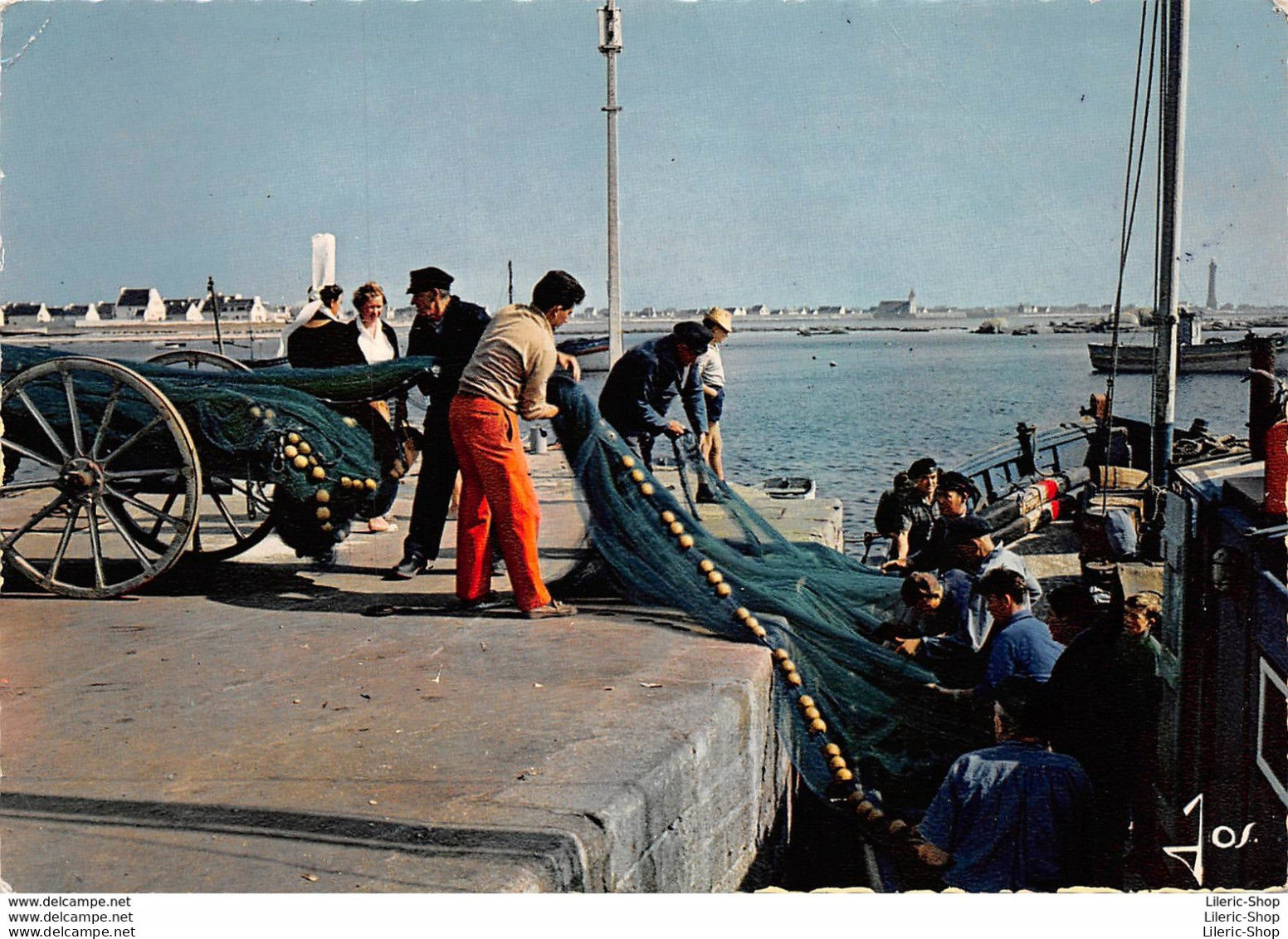 [29] DÉPART POUR LA PÊCHE DANS UN PORT DU PAYS BIGOUDEN - CACHET LANDIVISIAU CPSM GF 1964 ♦♦♦ - Sonstige & Ohne Zuordnung