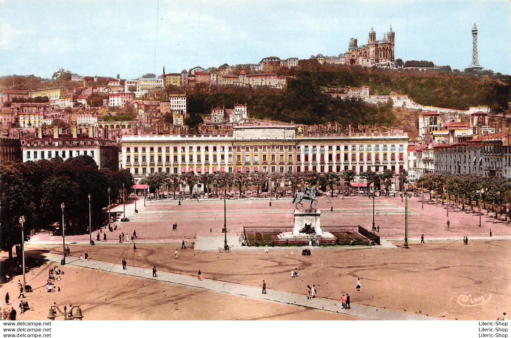 [69] LYON -PLACE BELLECOUR-STATUE DE LOUIS XIV►ÉDITIONS COMBIER N°69533 - Cpsm ± 1960 ♦♦♦ - Lyon 2