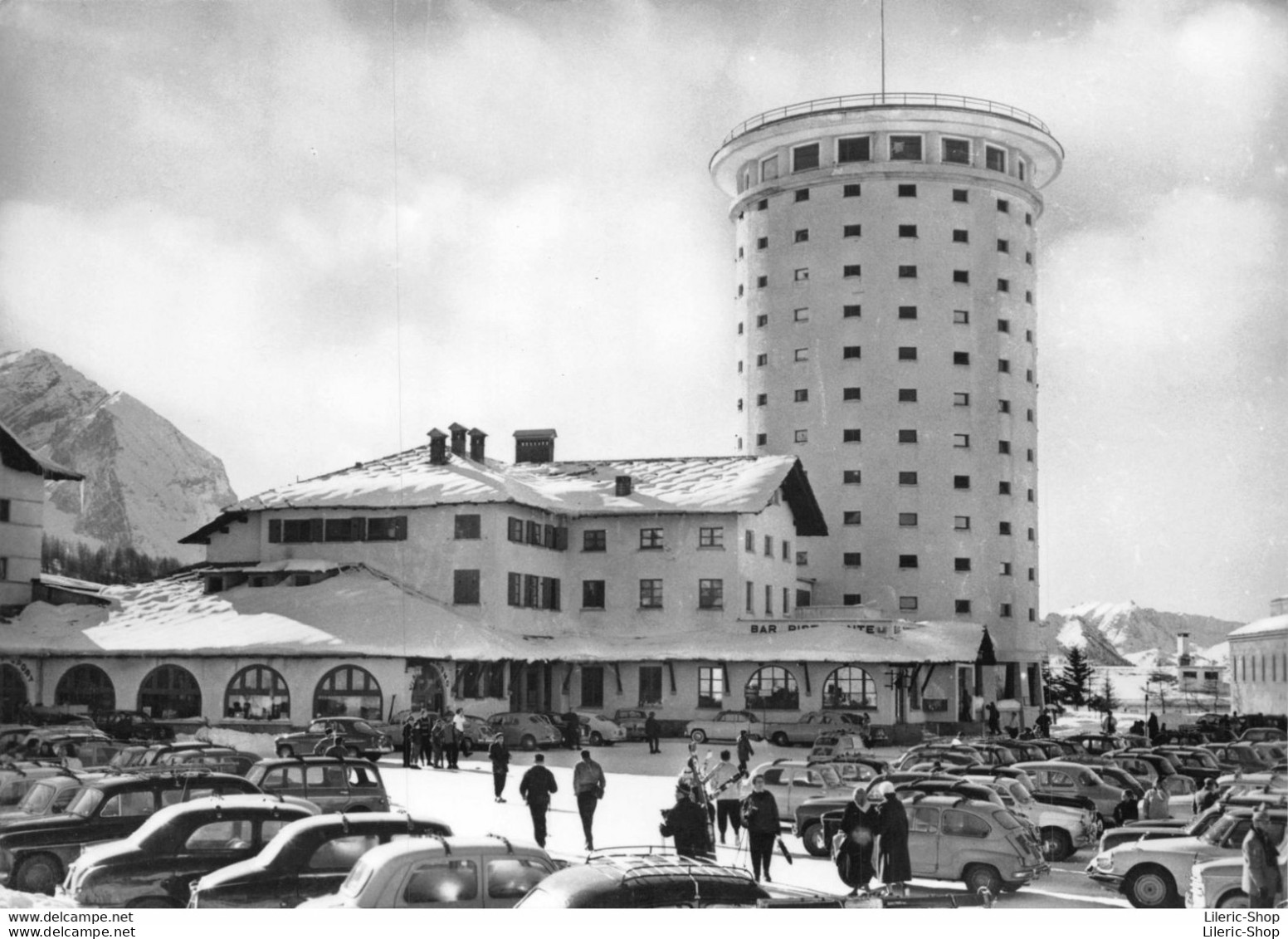 SESTRIERE  - Il Parcheggio Della Stazione E Le Auto - Der Parkplatz Der Station Und Die Autos ± 1960 ♥♥♥ - Other & Unclassified