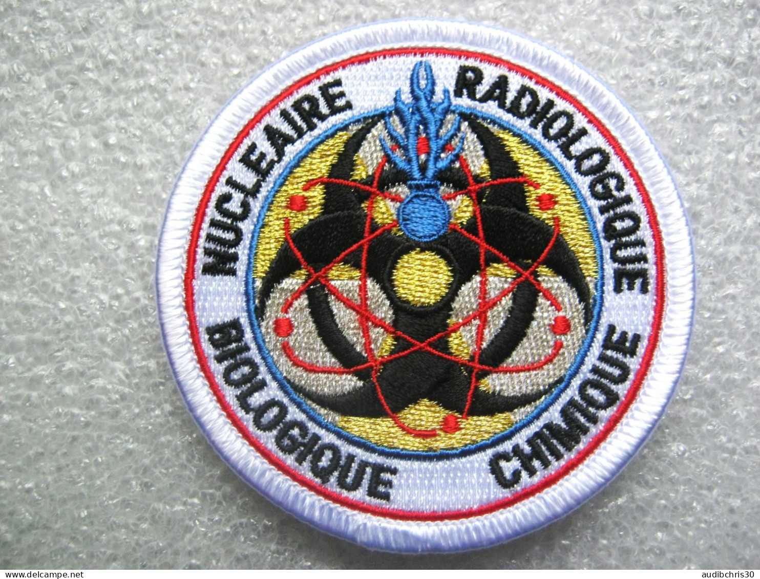 ECUSSON GEND. SECURITE RNBC (RADIOLOGIQUE NUCLEAIRE BIOLOGIQUE CHIMIQUE) SCRATCH AU DOS 80MM - Police & Gendarmerie