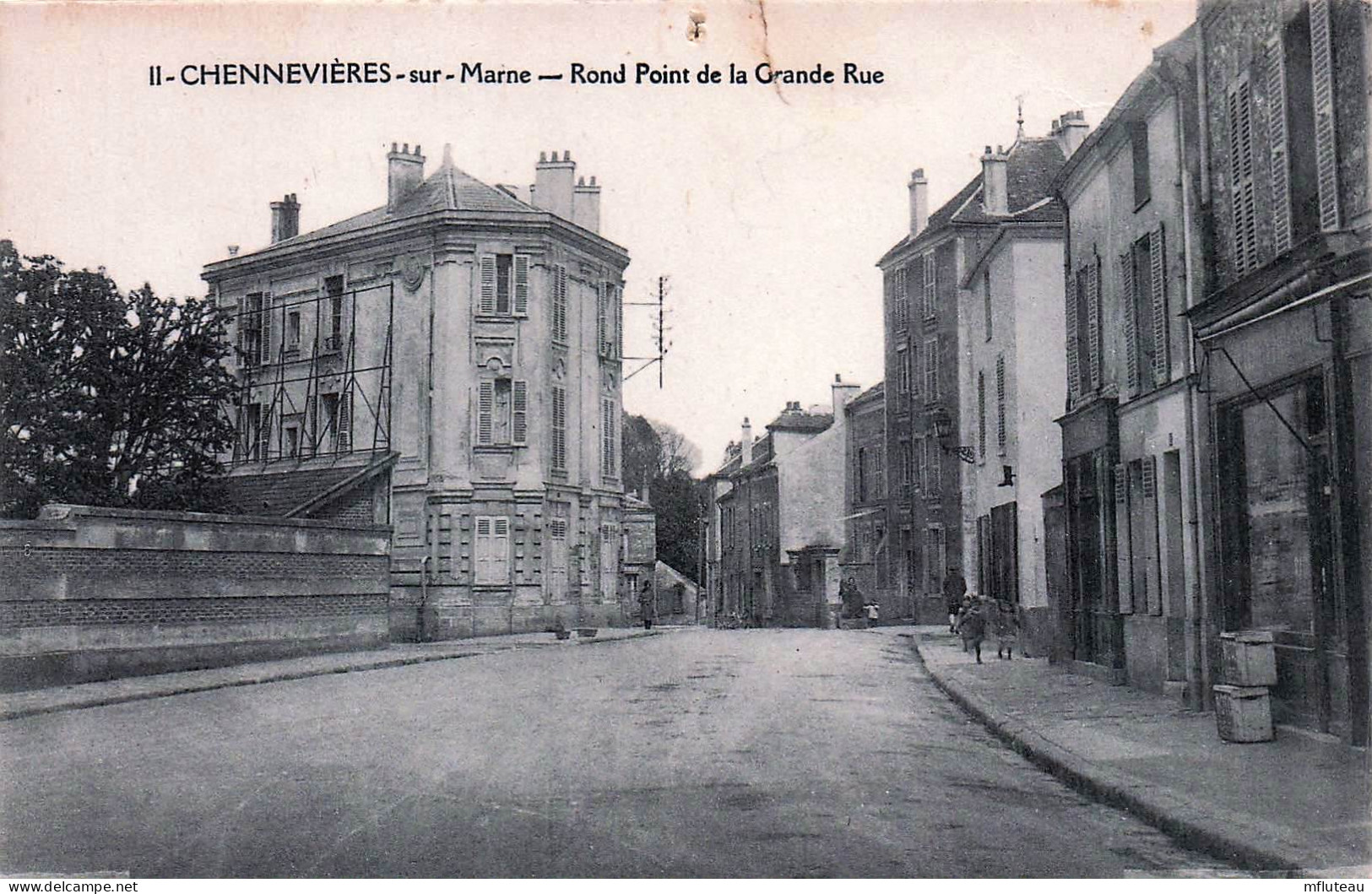 94* CHENNEVIERES   Rond Point De La Grande Rue  RL45,0922 - Chennevieres Sur Marne