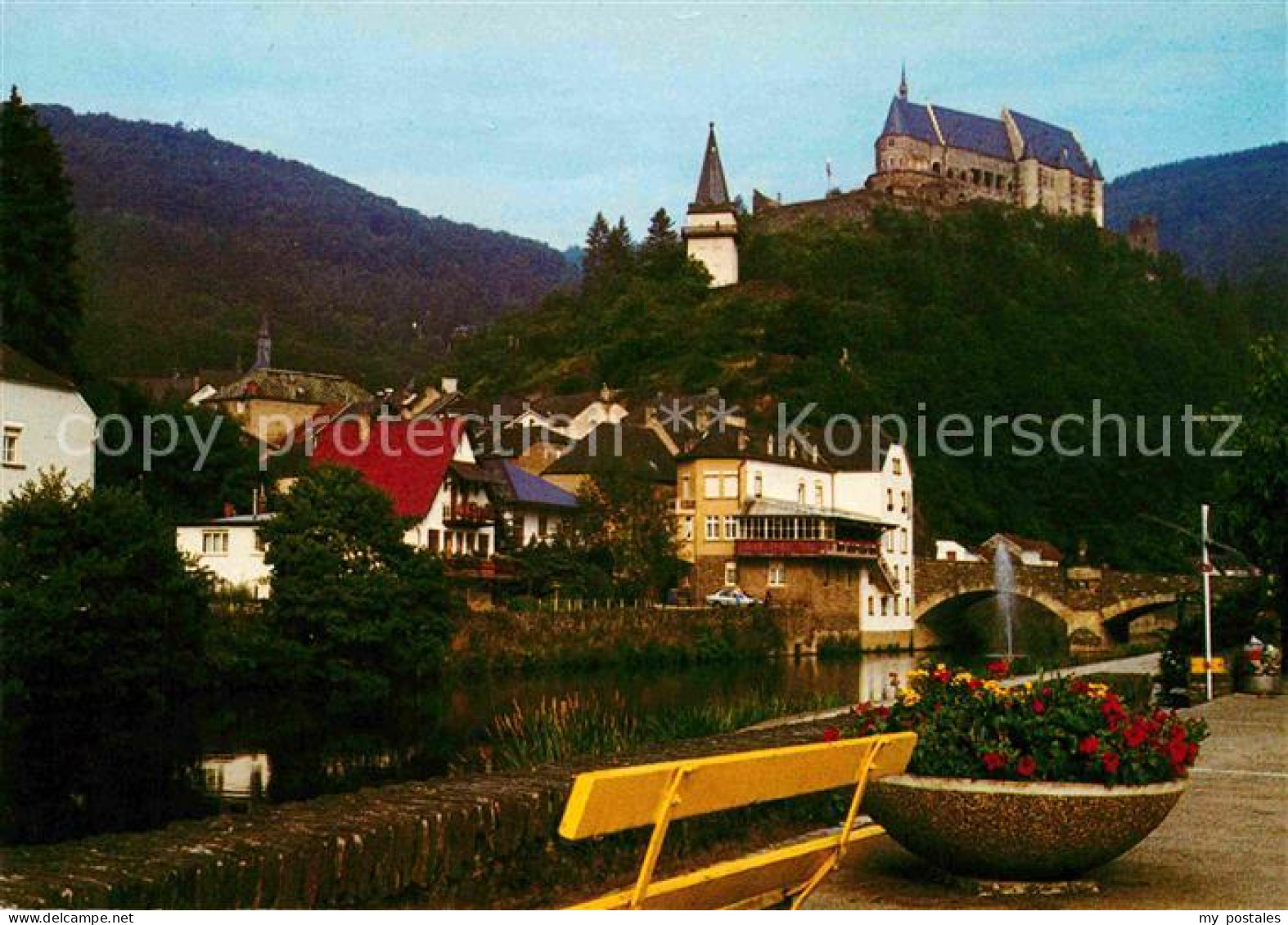 72665915 Vianden Vue Pittoresque Avec Chateau - Autres & Non Classés