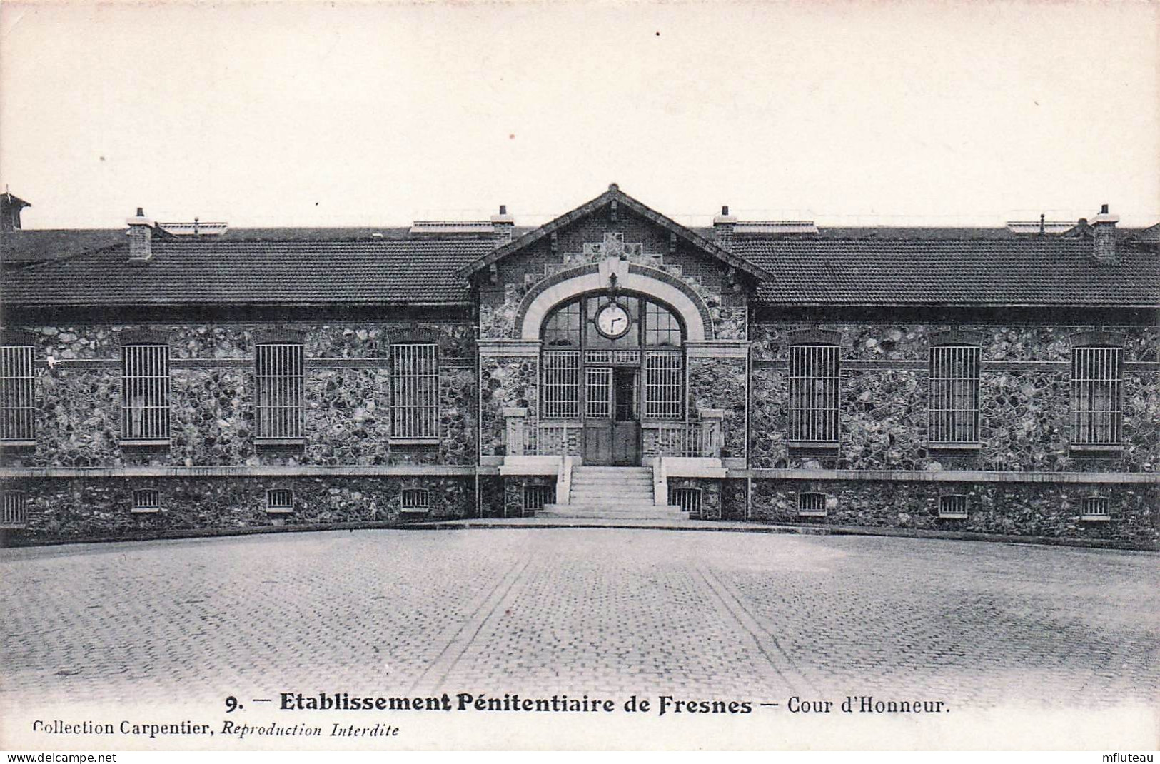 94* FRESNES   Prison – Cour D Honneur  RL45,1094 - Fresnes