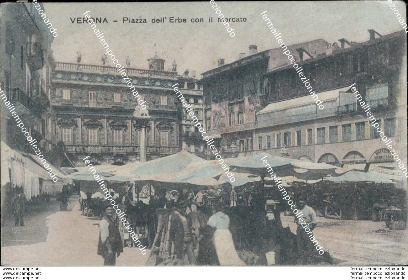 Bl484 Cartolina Verona Citta' Piazza Dell'erbe Con Il Mercato 1923 - Verona