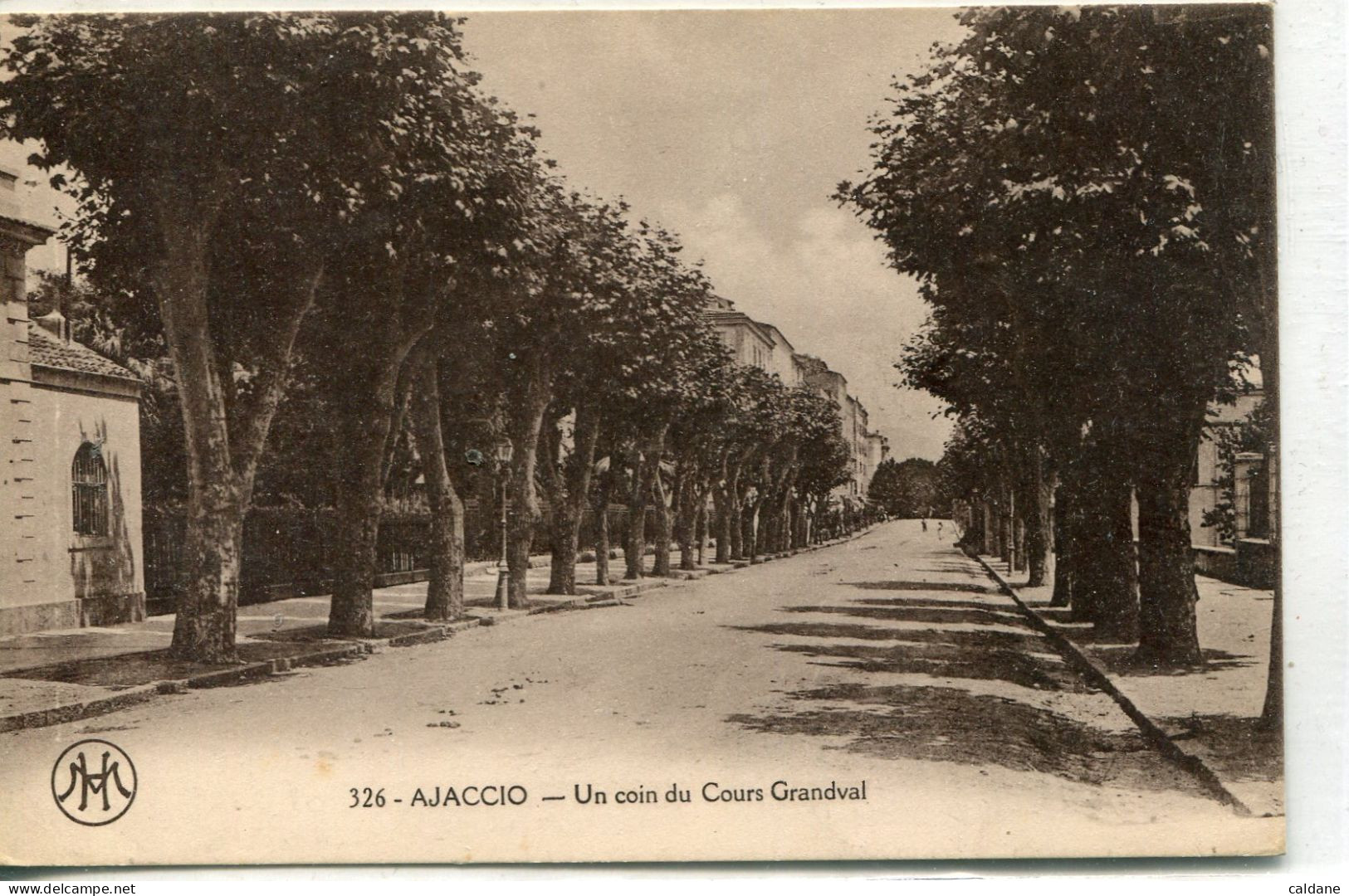 -2A-CORSE-  AJACCIO - Un  Coin  Du  Cours  Grandval - Ajaccio