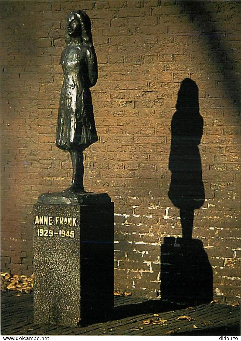 Art - Sculpture - Mari Andriessen - Beeldje Anne Frank Op De Westermarkt In Amsterdam Vervaardigd Door - Statue Of Anne  - Sculptures