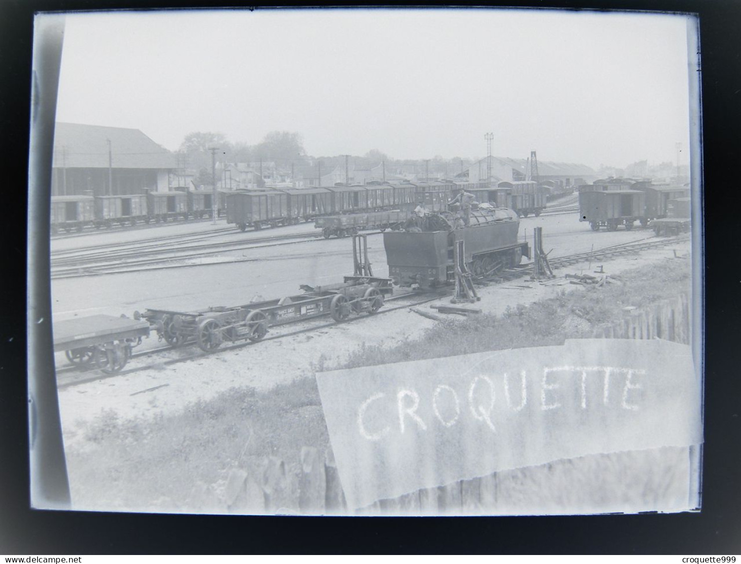 Annees 30 Photographie Plaque Verre NEGATIF Chantier Gare Montage Train Wagon 9 X 12 Cm - Plaques De Verre