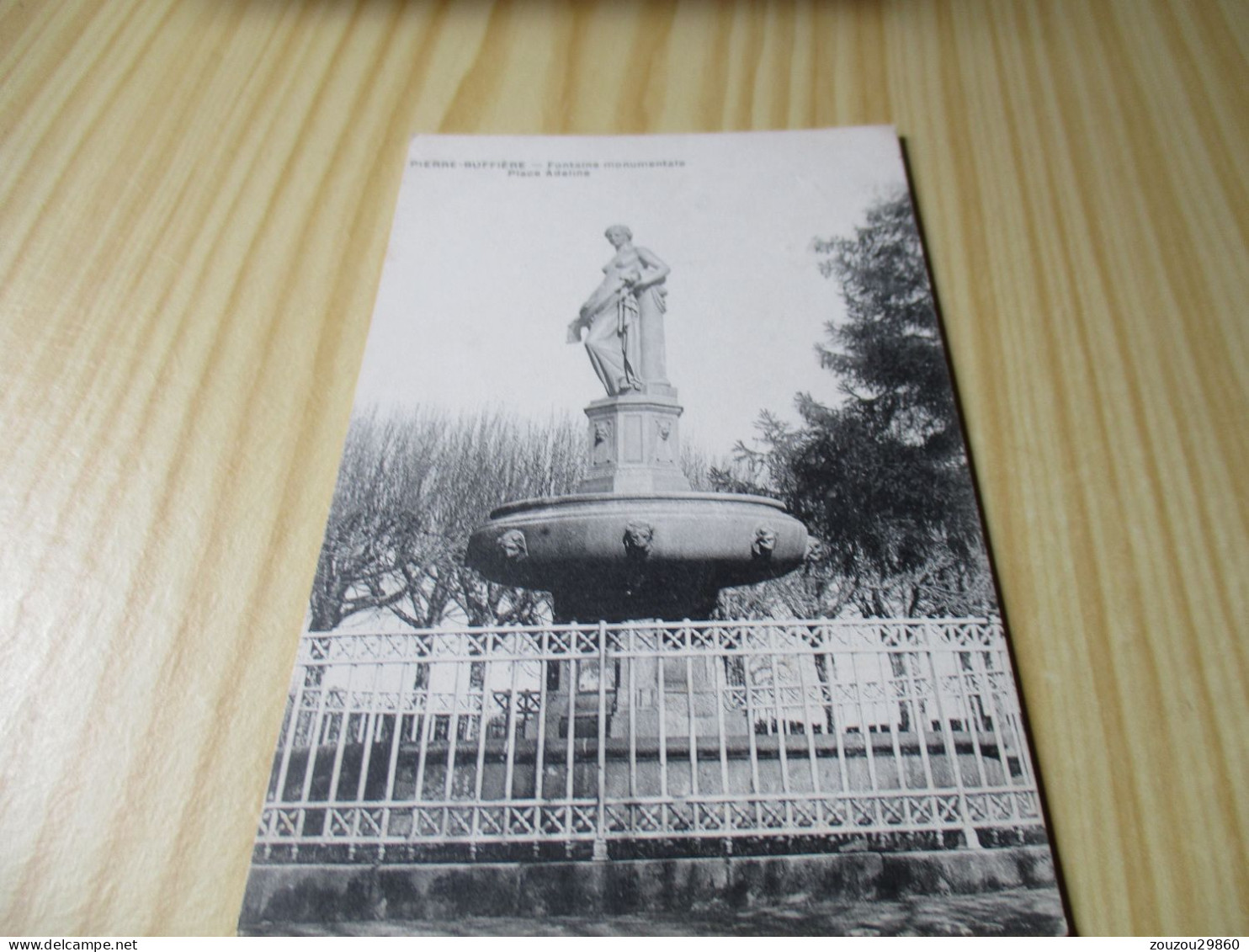 CPA Pierre-Buffière (87).Fontaine Monumentale - Place Adeline. - Limoges