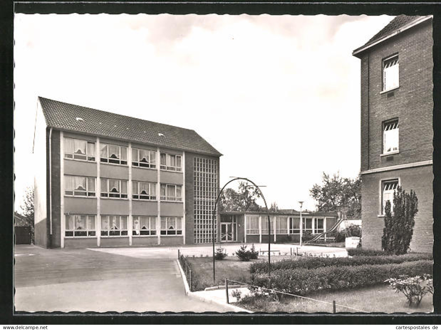 AK Mönchengladbach-Hardt, St. Josefhaus - Haus Für Jugendliche Mit Lehrwerkstätten  - Moenchengladbach