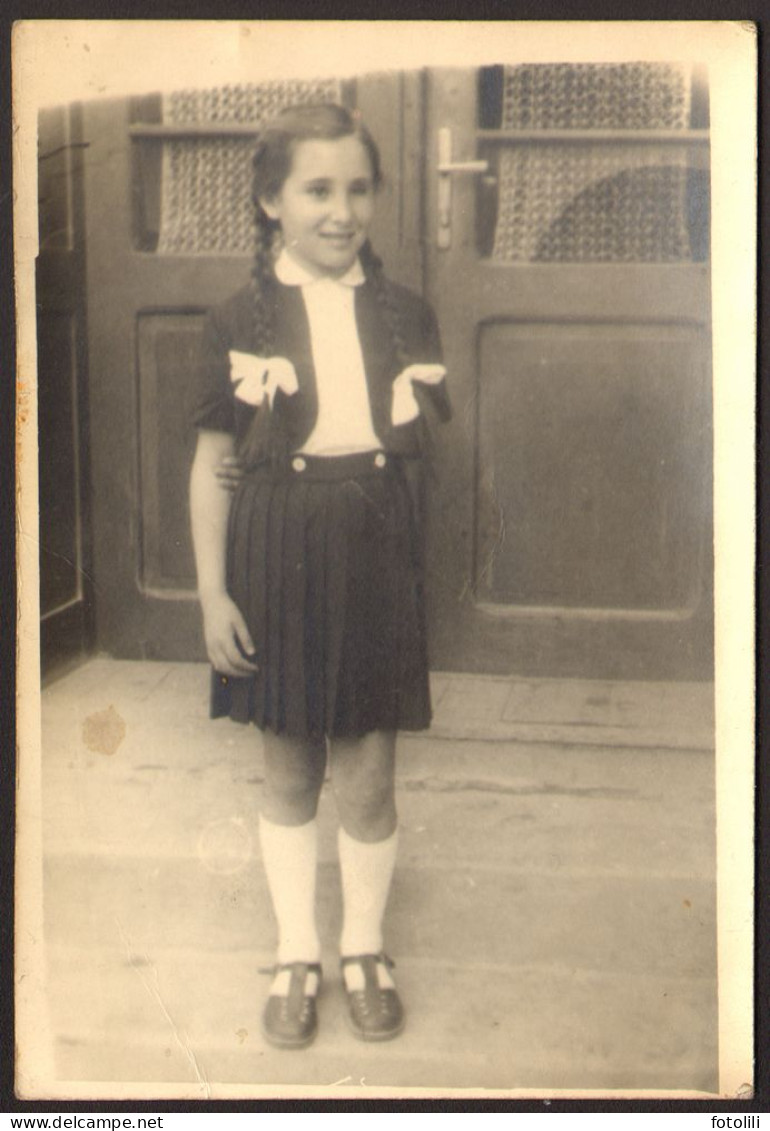 Nice School Girl  Long Hair Braids On Street Portrait  Old Photo 13x9 Cm #41115 - Anonymous Persons