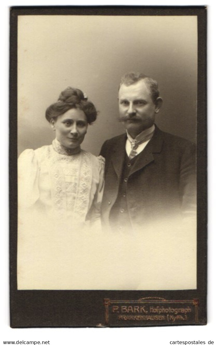 Fotografie P. Bark, Frankenhausen /Kyffh., Portrait Bürgerliches Paar In Hübscher Kleidung  - Personnes Anonymes