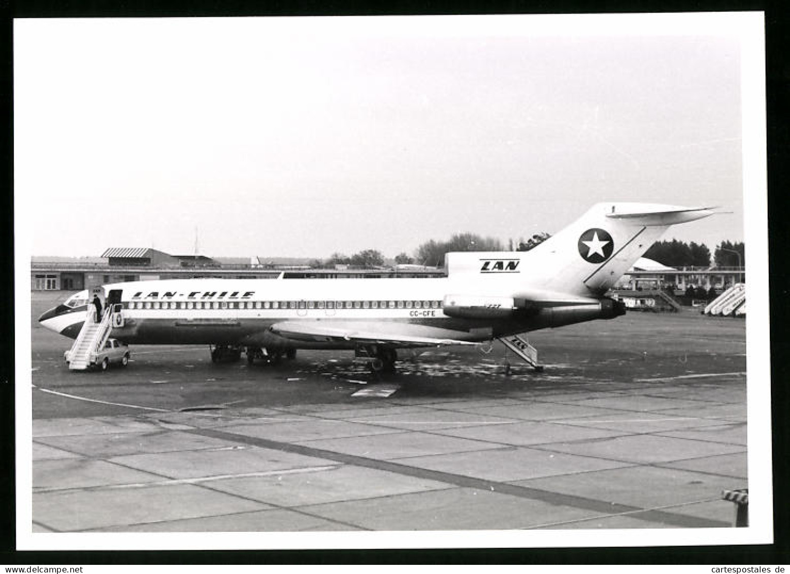 Fotografie Flugzeug Boeing 727, Passagierflugzeug Der LAN Chile, Kennung CC-CFE  - Aviazione