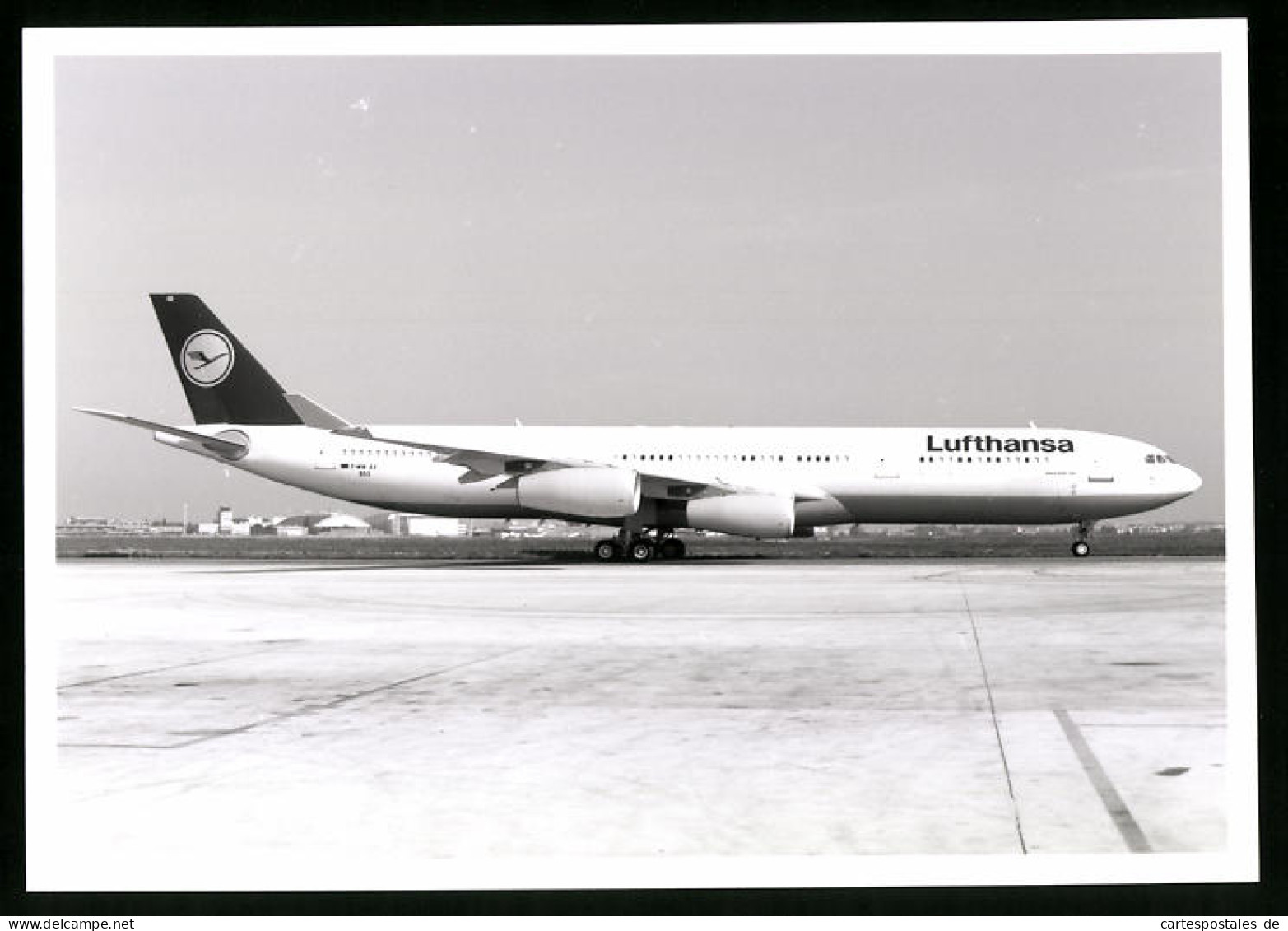 Fotografie Flugzeug Airbus A340, Passagierflugzeug Der Lufthansa, Kennung F-WWJJ  - Aviation