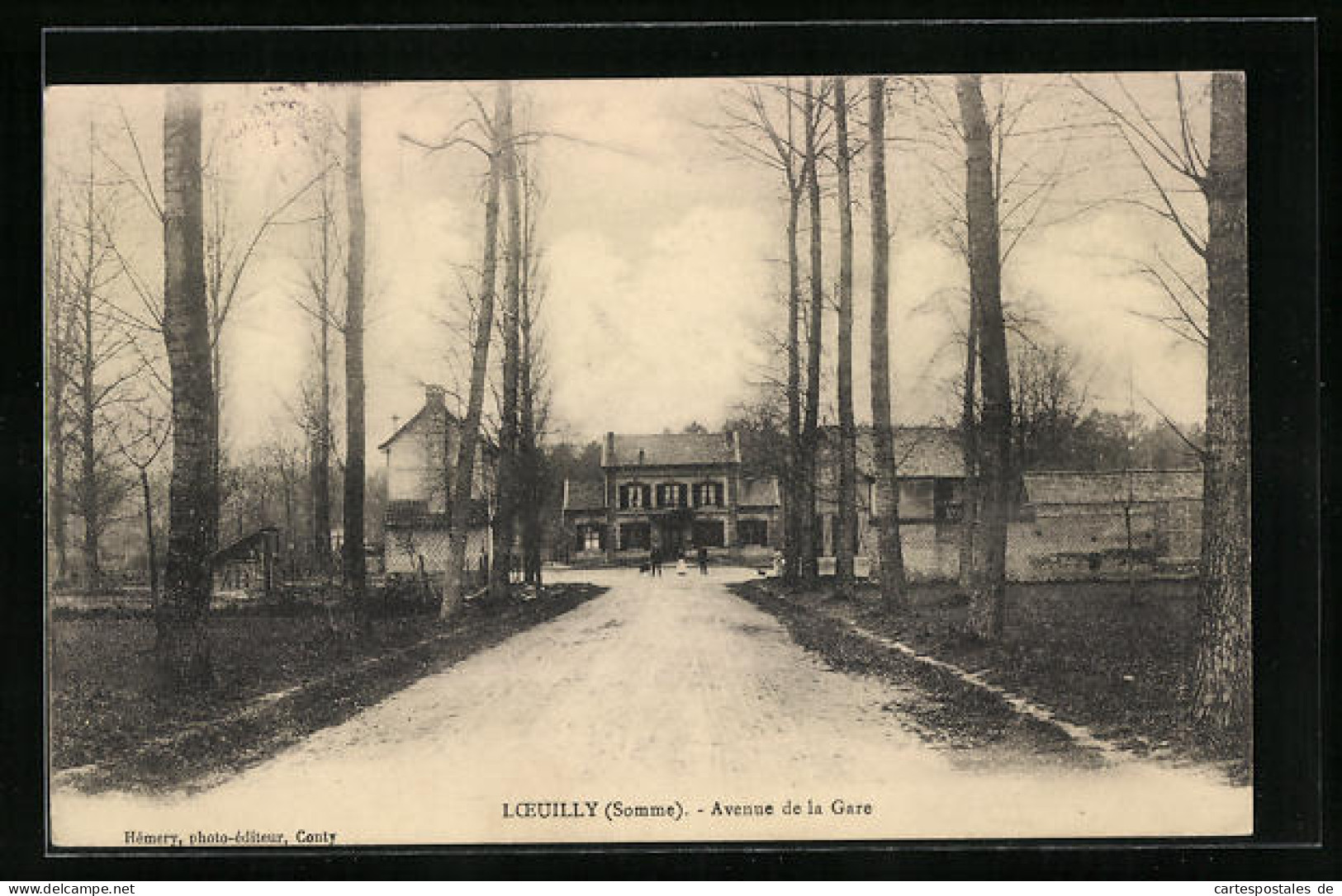 CPA Loeuilly, Avenue De La Gare  - Autres & Non Classés