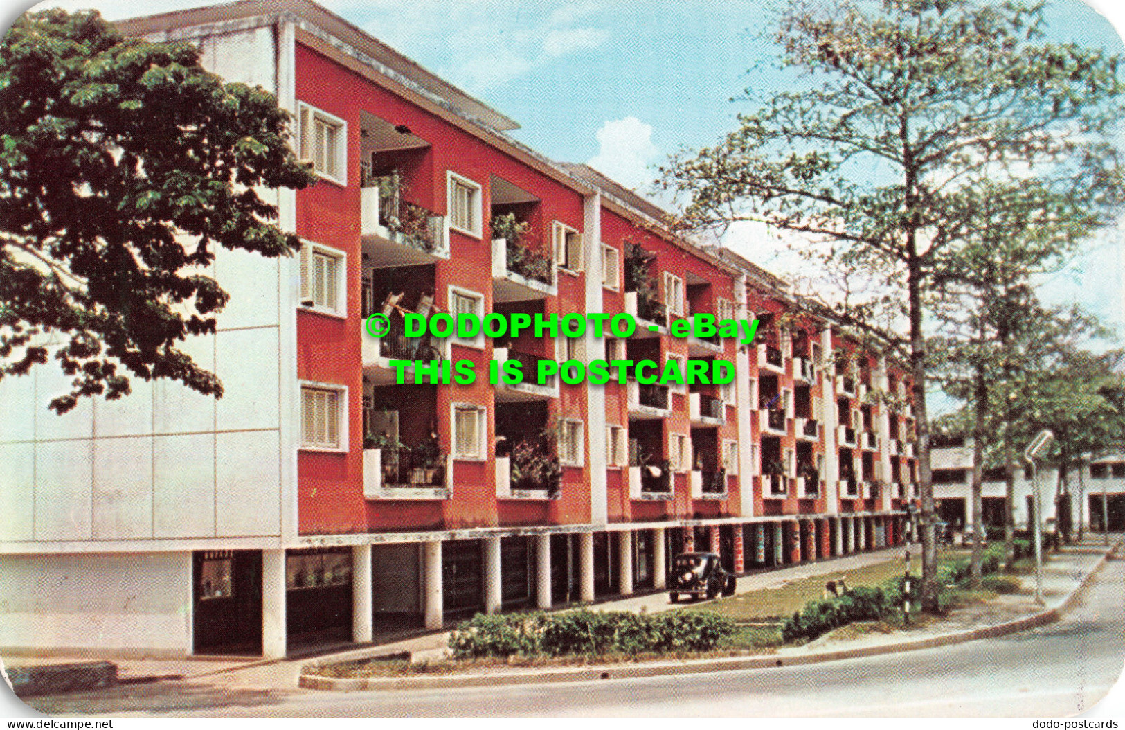 R500975 Singapore. Workers Flats. Reproduction From 35. Mm. Kodachrome Transpare - Monde