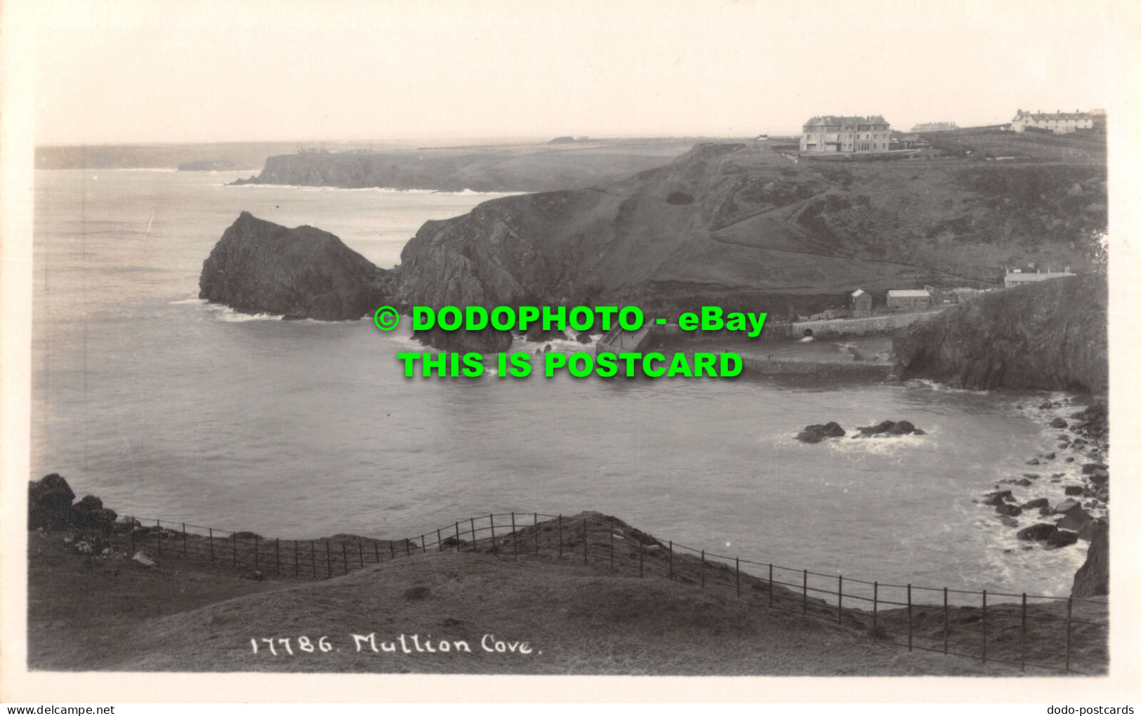 R500878 Mullion Cove. A. H. Hawke. Postcard - Monde