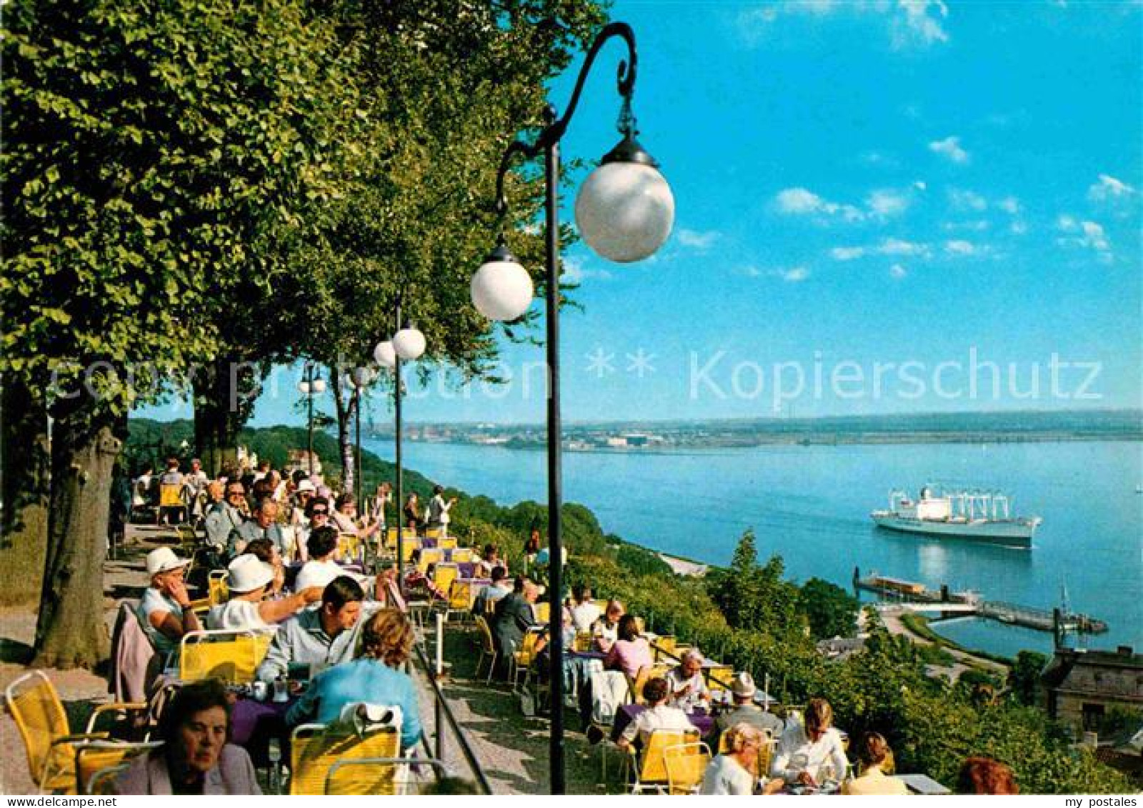 72663723 Blankenese Hamburg Blick Vom Suellberg Auf Die Elbe Restaurant Terrasse - Other & Unclassified