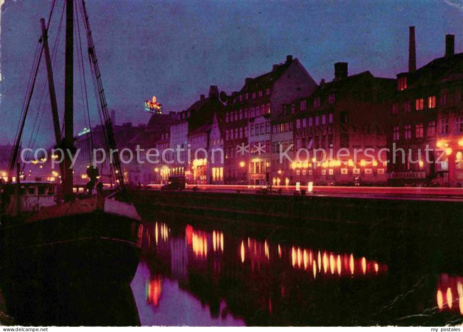 72663653 Kobenhavn Altenstemning I Nyhavn Abend Im Neuhafen Kopenhagen - Danemark