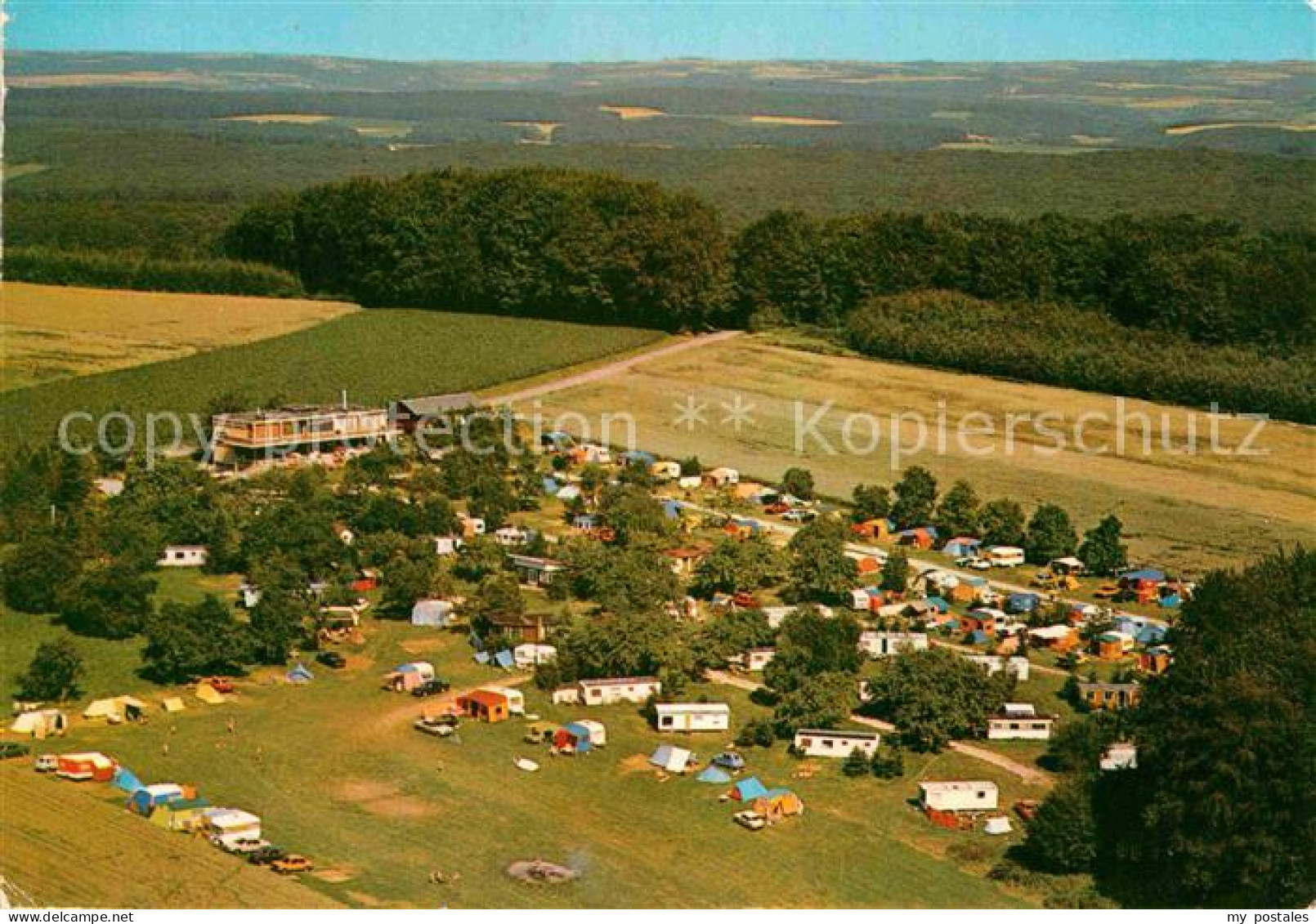 72661473 Larochette_Luxembourg Fliegeraufnahme Camping Auf Kengert - Other & Unclassified