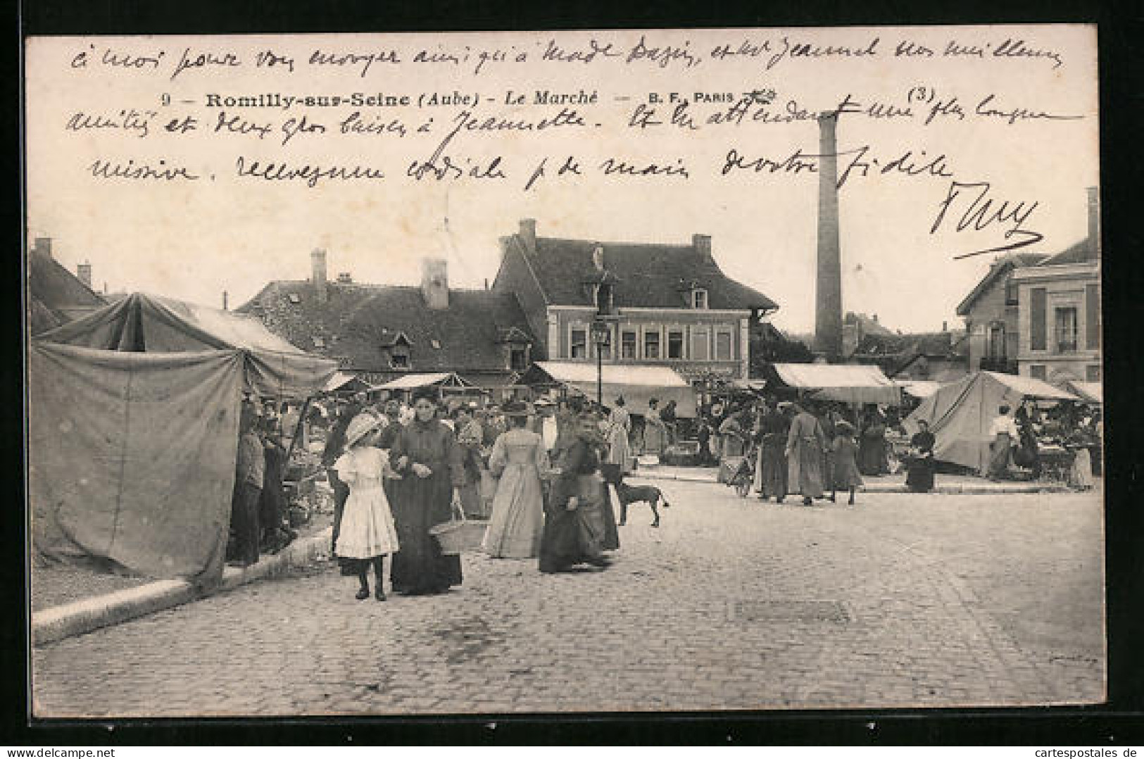 CPA Romilly-sur-Seine, Le Marché  - Romilly-sur-Seine