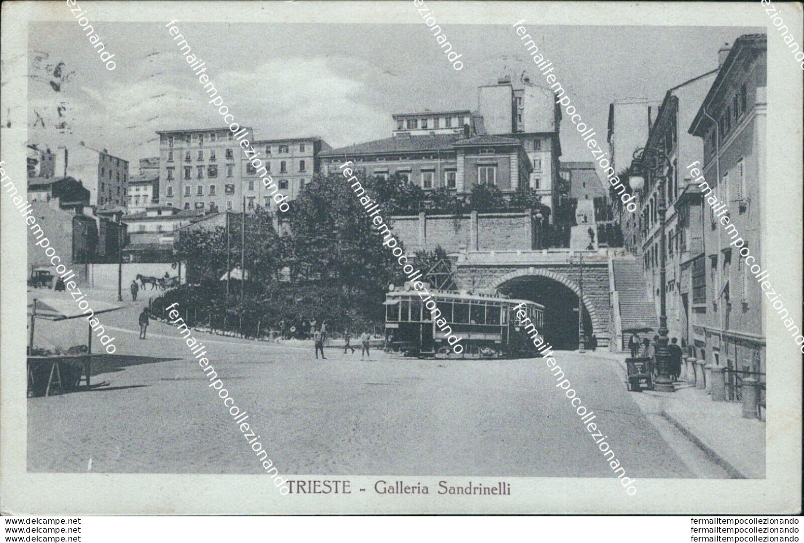 Bc64 Cartolina Trieste Citta' Galleria Sandrinelli Tram - Udine