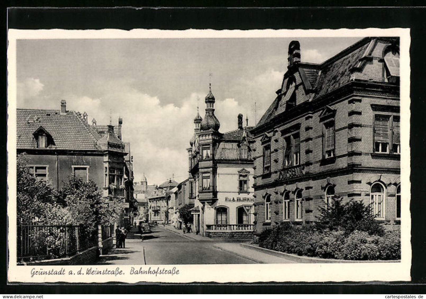 AK Grünstadt A. D. Weinstrasse, Bahnhofstrasse Mit Geschäften  - Grünstadt