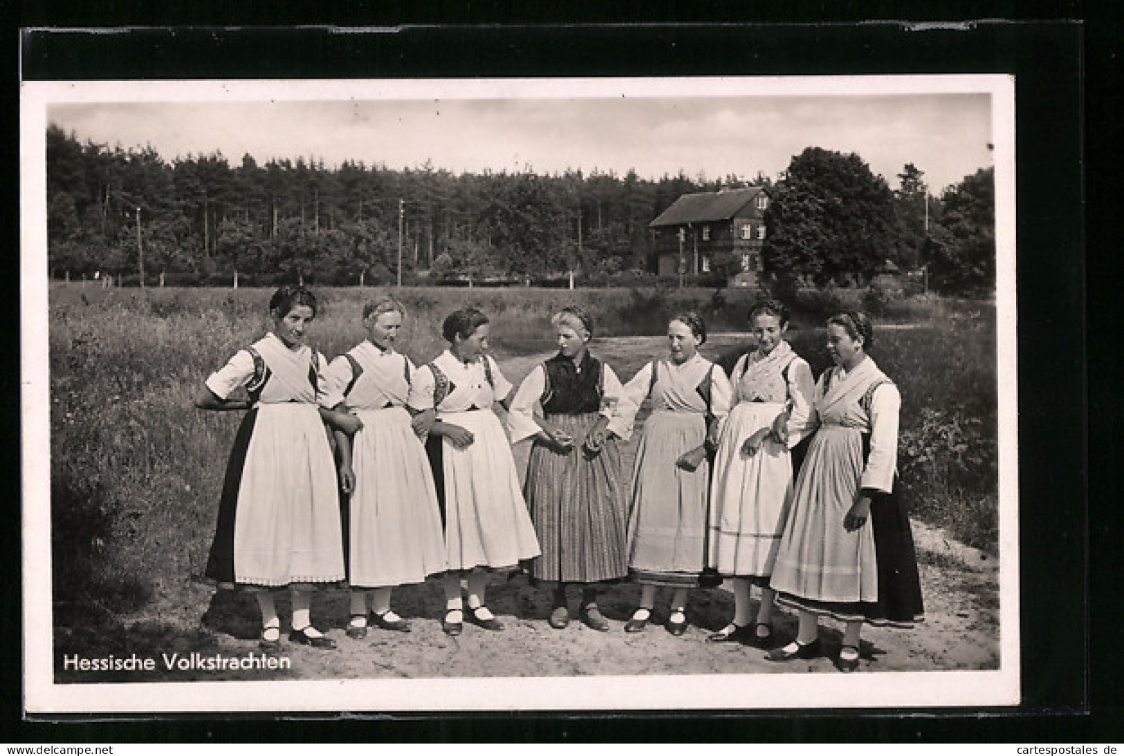 AK Junge Frauen In Hessischen Volkstrachten  - Kostums