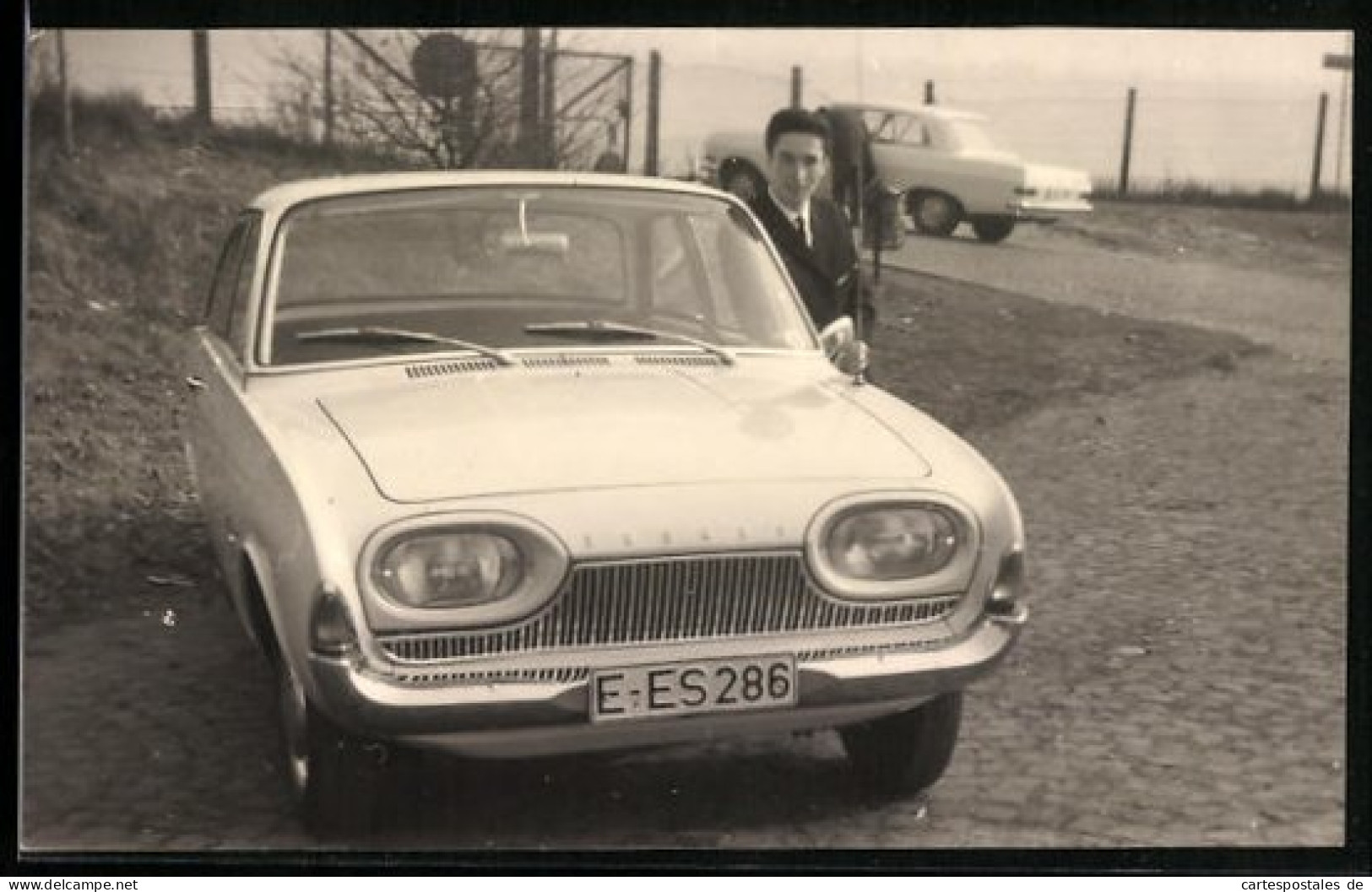 Foto-AK Ford Taunus Auto Mit Kfz-Kennzeichen E-ES 286  - Toerisme