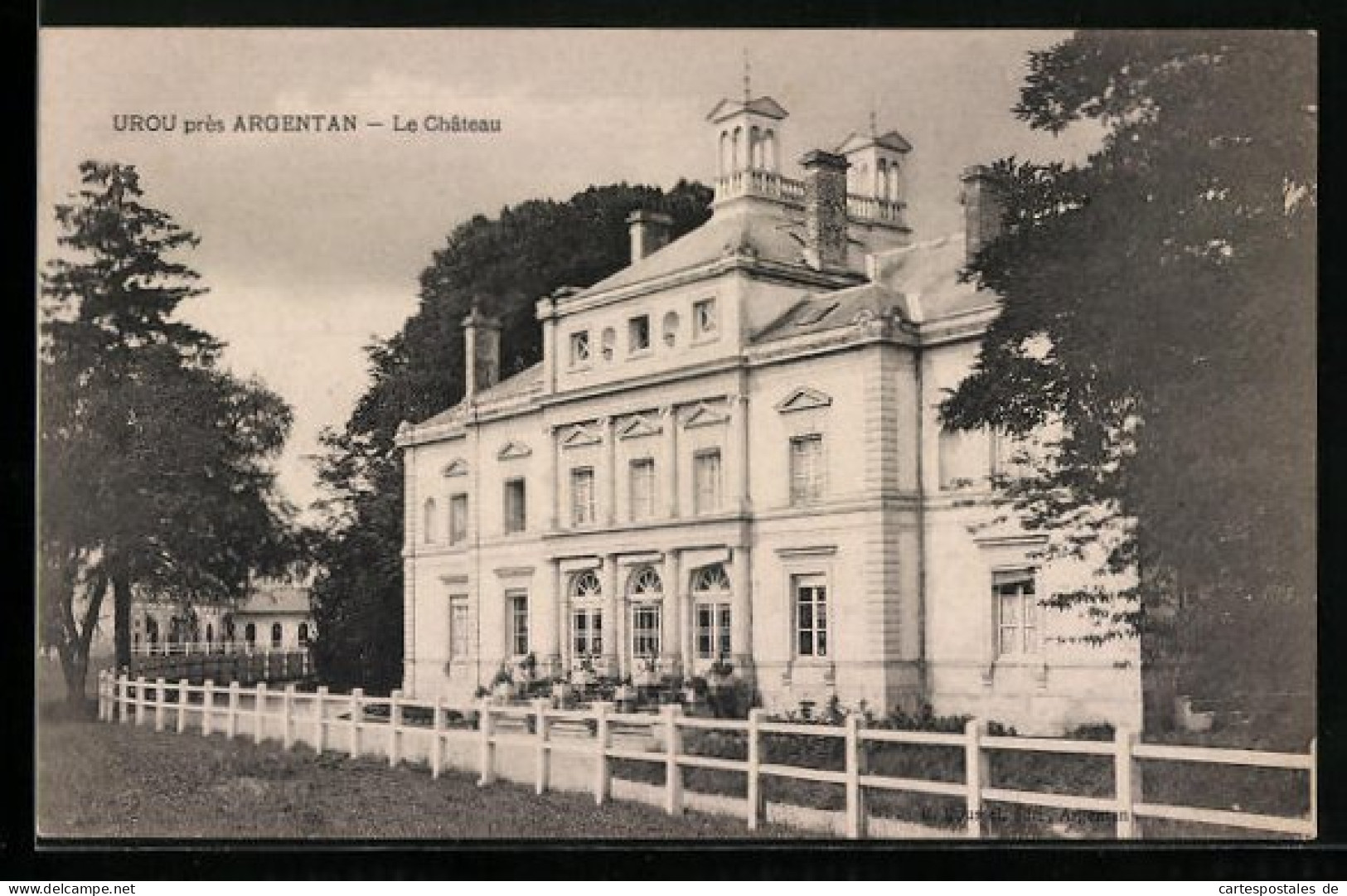 CPA Urou Près Argentan, Le Château  - Argentan