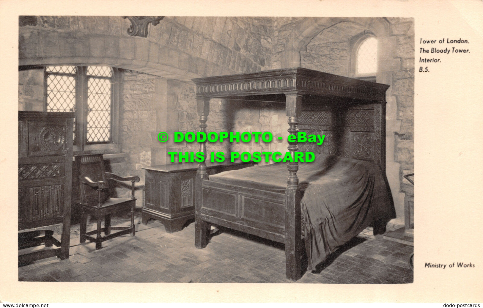 R502581 Tower Of London. The Bloody Tower. Interior. B. 5. Ministry Of Works. Cr - Sonstige & Ohne Zuordnung