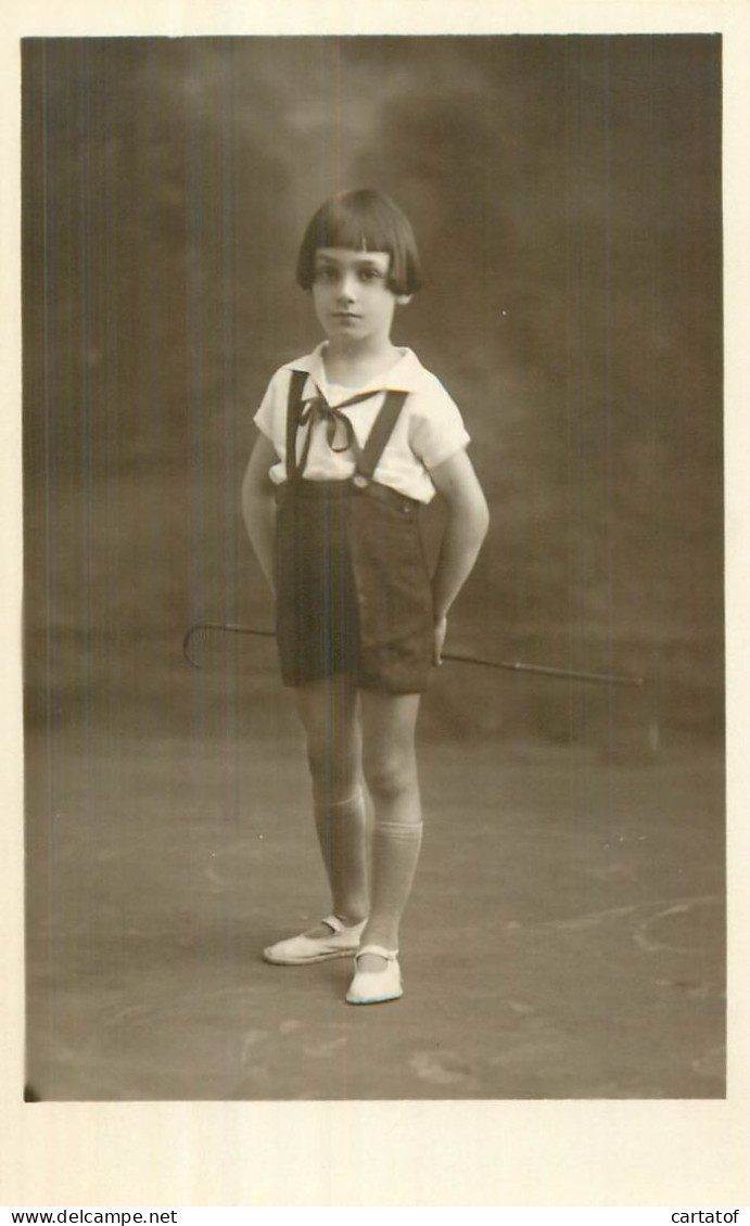 PHOTO-CPA . Jeune Enfant à La Canne - Non Classés