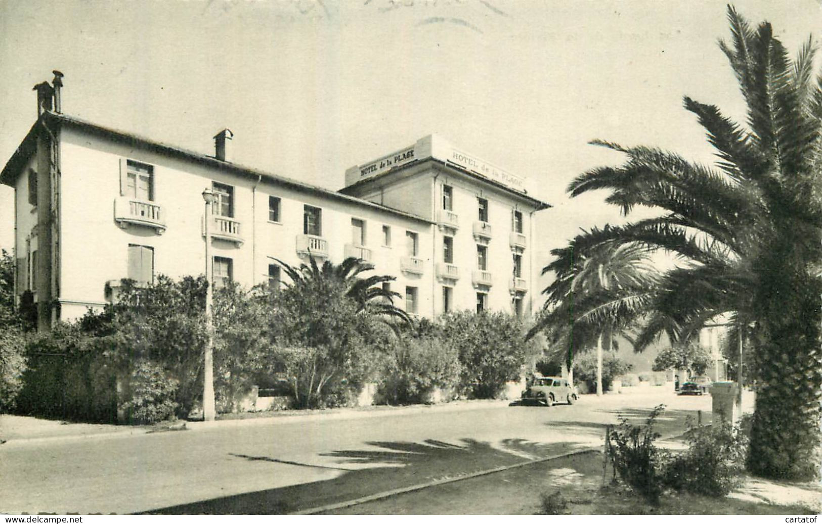 CAVALAIRE SUR MER .  Hôtel De La Plage . - Cavalaire-sur-Mer