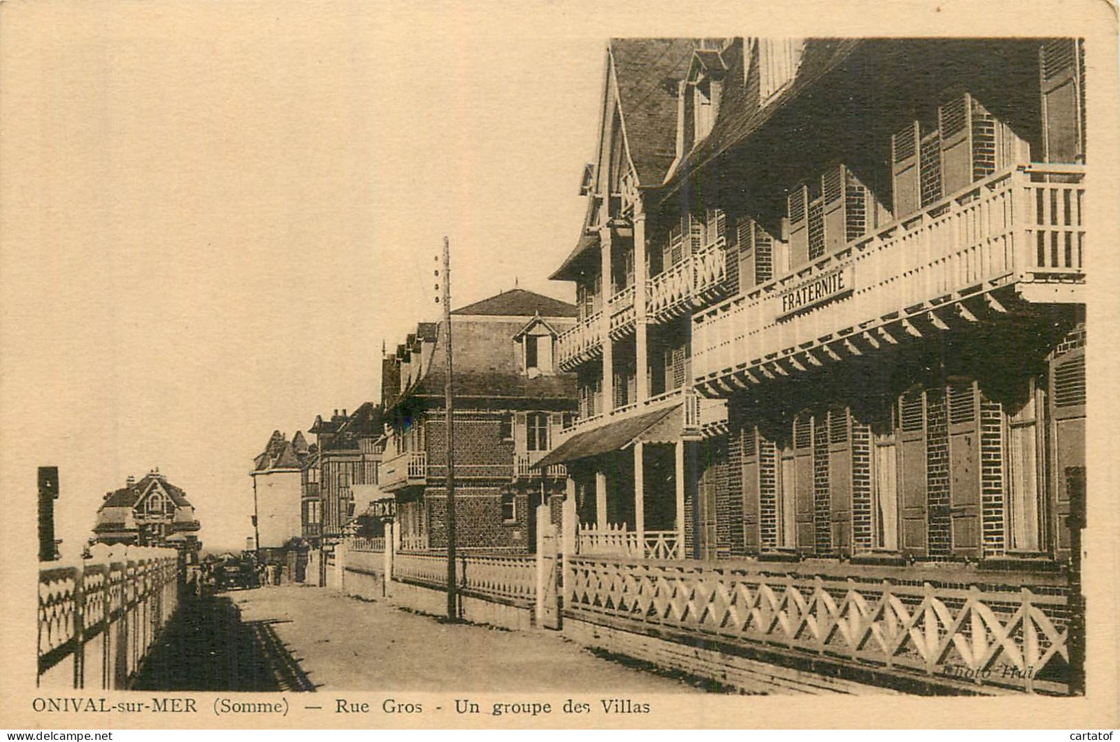 ONIVAL Sur MER . Rue Gros . Un Groupe De Villas . - Onival