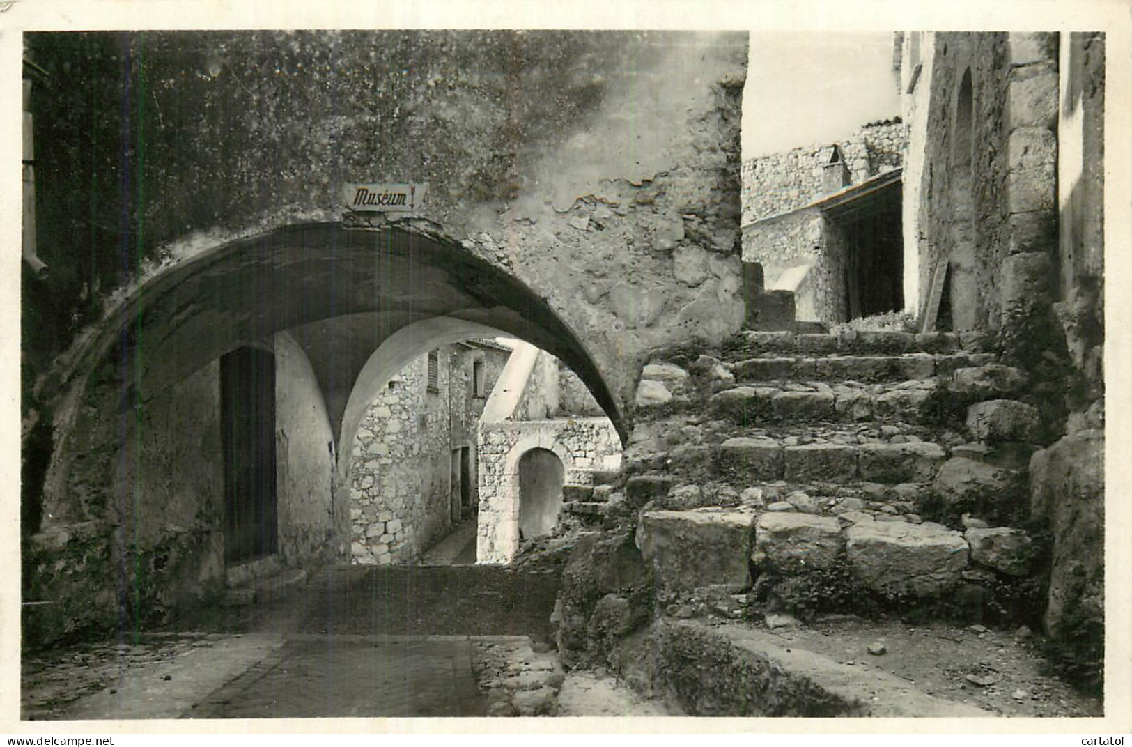 EZE VILLAGE .  Ancienne Chapelle - Eze