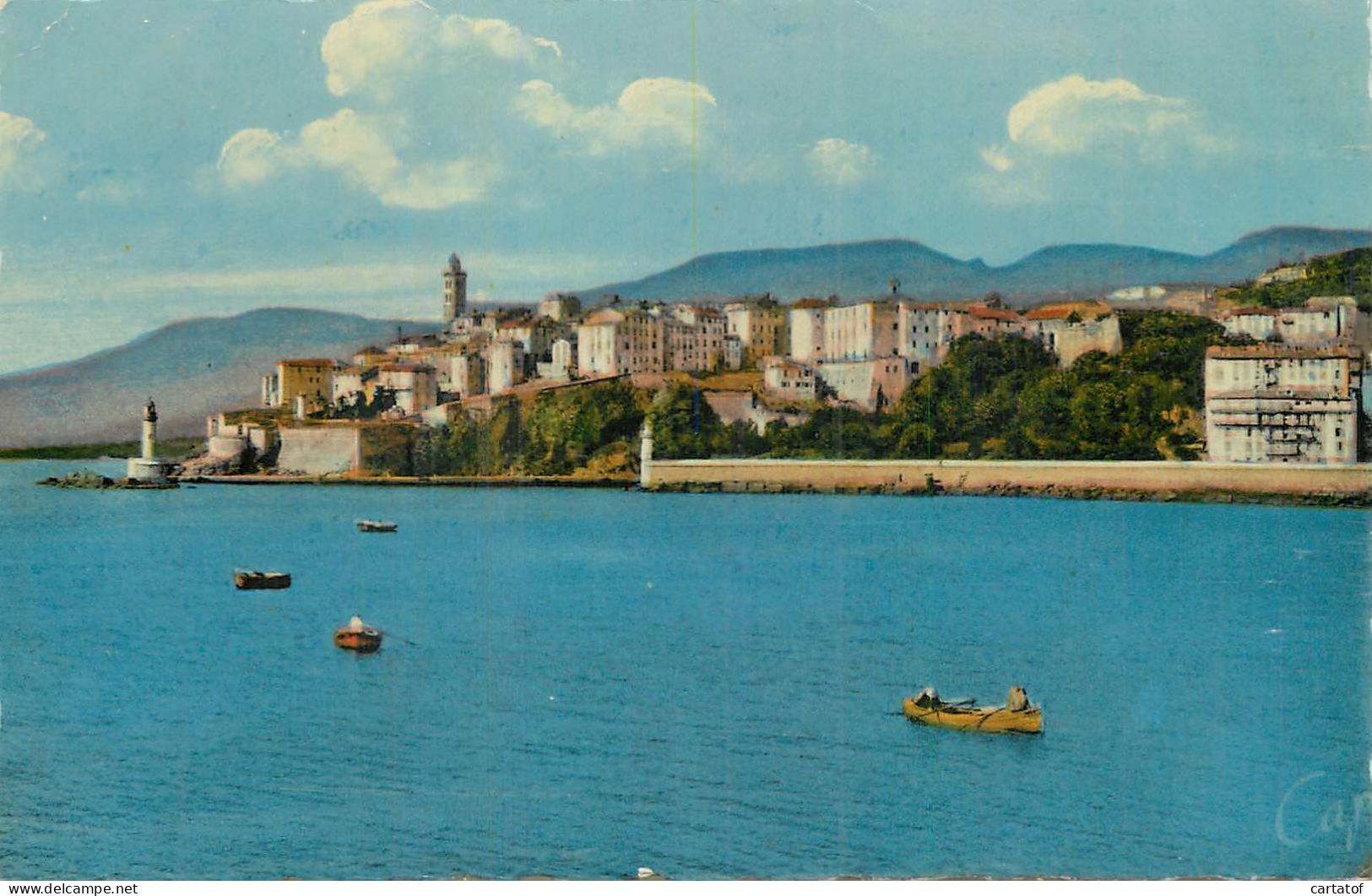 BASTIA . Le Vieux Bastia . Entrée Du Port . - Bastia