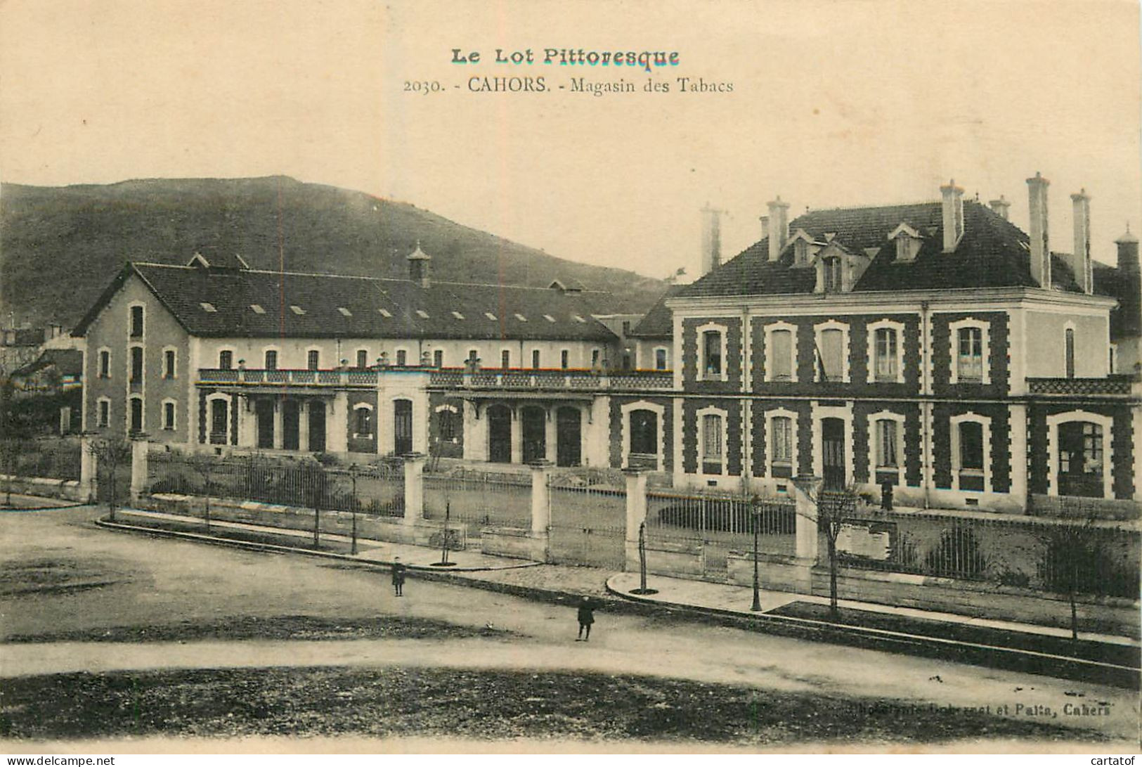 CAHORS . Magasin Des Tabacs .  - Cahors