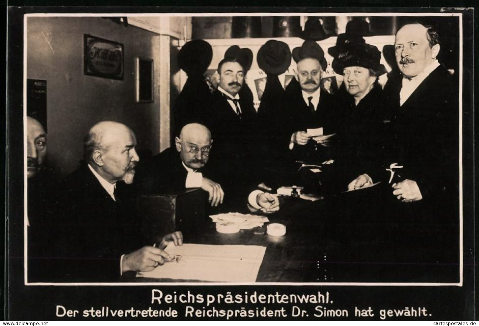Fotografie Reichspräsidentenwahl, Stellvertretende Reichspräsident Dr. Simon Hat Gewählt  - Beroemde Personen
