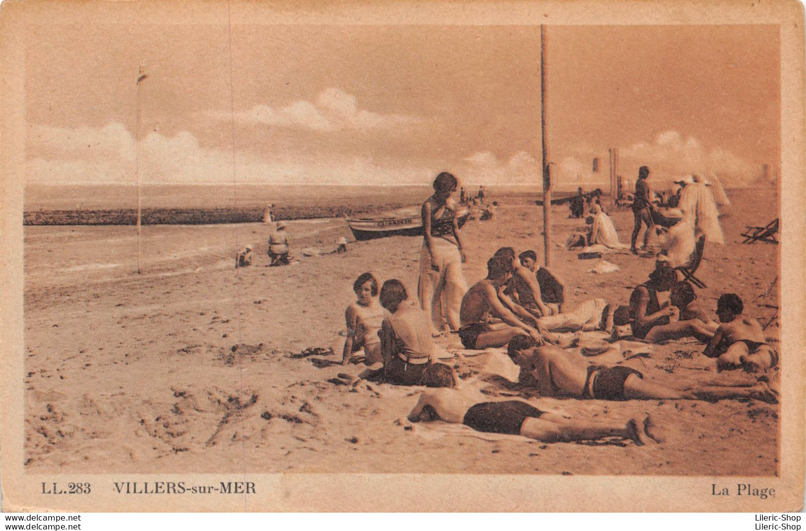 [14]  Villers Sur Mer - La Plage - Homme Et Femmes En Tenue De Bain Swimsuit  Cpa ± 1930 - Villers Sur Mer