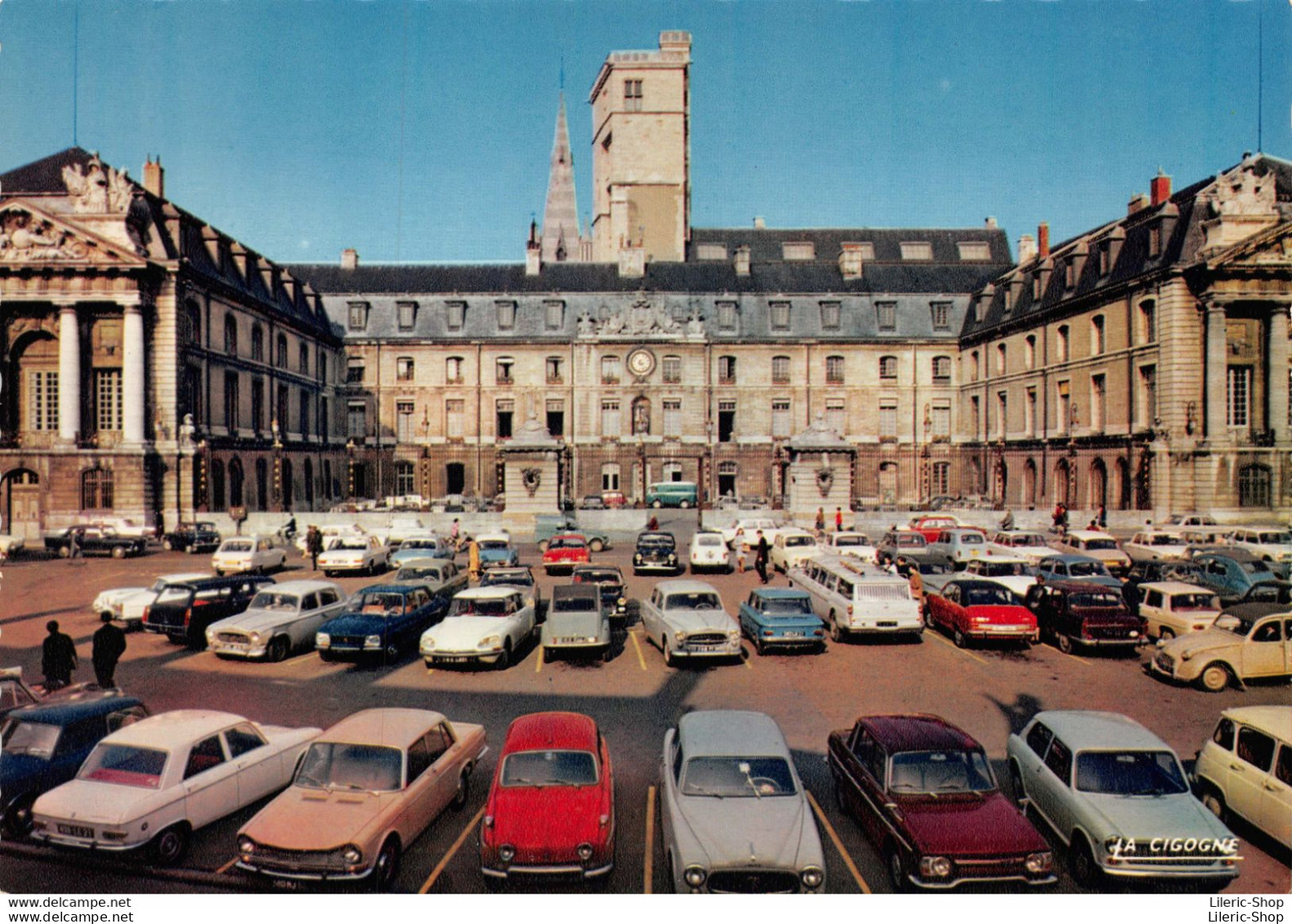 AUTOMOBILES 204, SIMCA, 403, R10 Major, DS, Dauphine - Checker Aerocar (la Plus Longue Voiture Au Monde) CPSM GF ± 1967 - Turismo