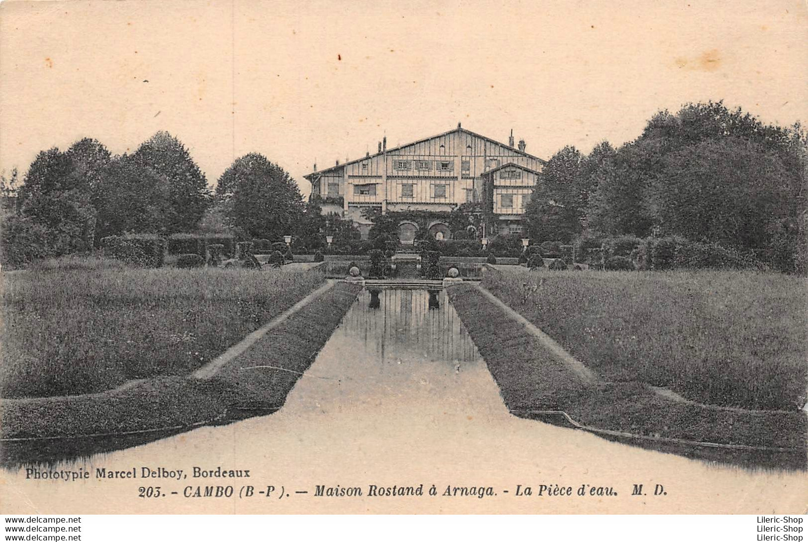 CAMBO-les-BAINS (64) CPA 1940 - Maison Rostand à Arnaga - La Pièce D'eau -Éd. M.D. - Cambo-les-Bains