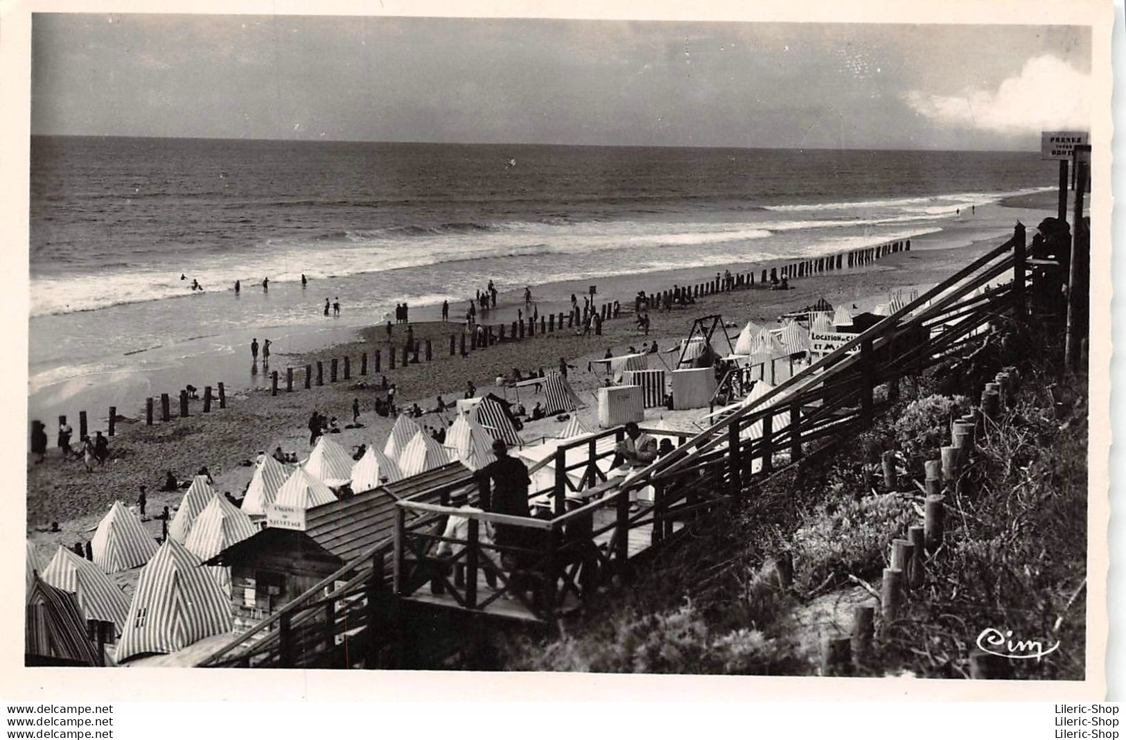 MIMIZAN-PLAGE (40) CPSM  ±1960 - La Dune Et La Plage - Éd. COMBIER - Mimizan Plage