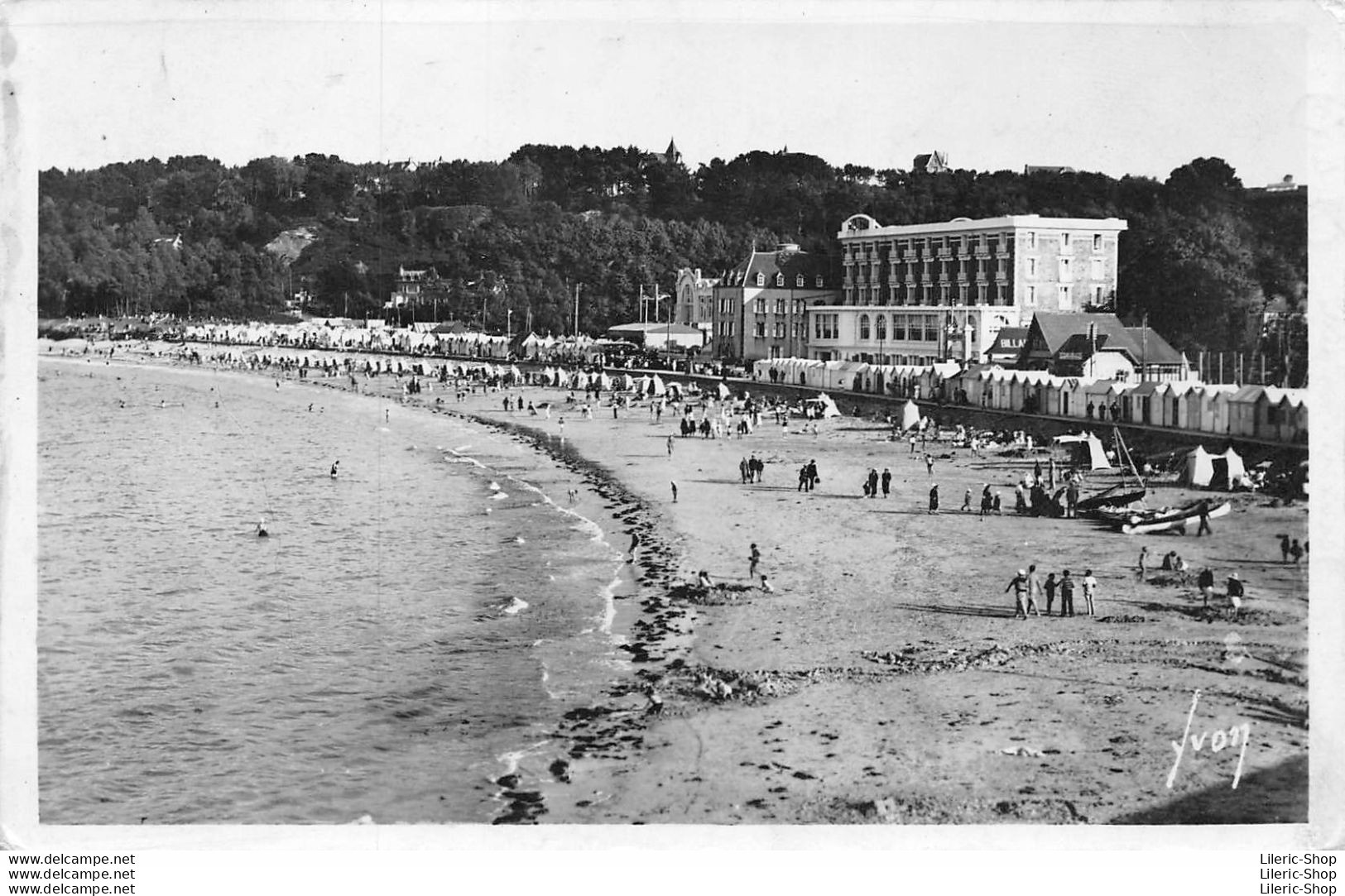 PERROS-GUIREC (22) CPSM 1948 - Plage De TRESTRAOU - Éd. D'Art YVON - Perros-Guirec