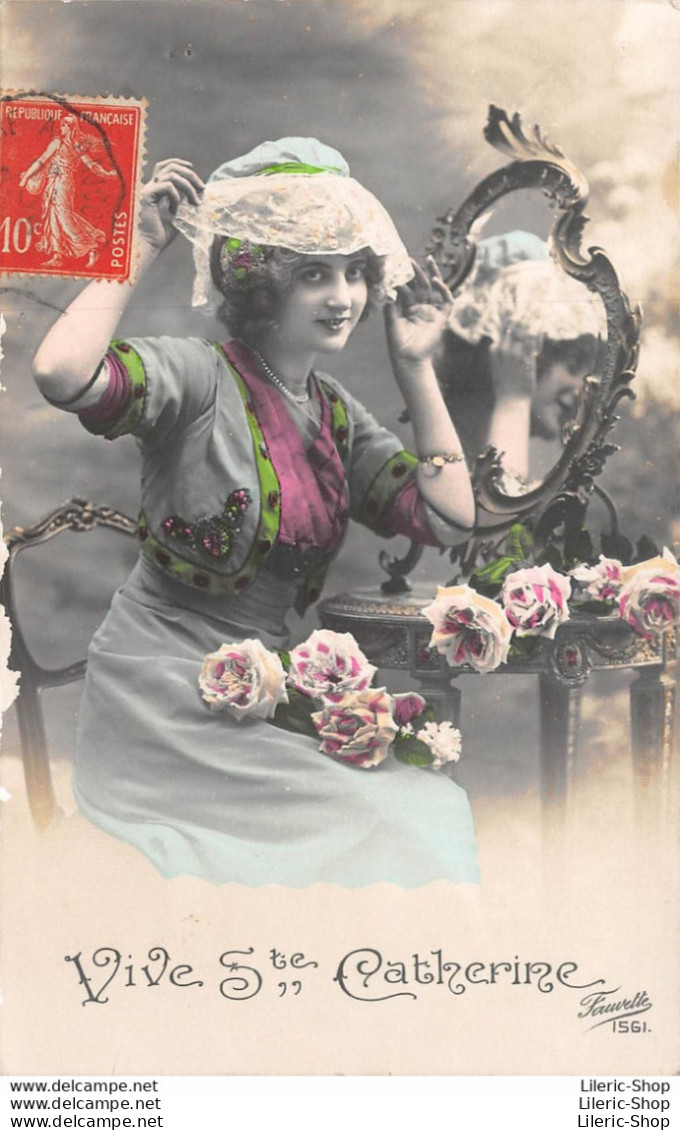 VIVE LA CATHERINE - JEUNE FEMME CHAPEAU MIROIR FLEURS - Sainte-Catherine