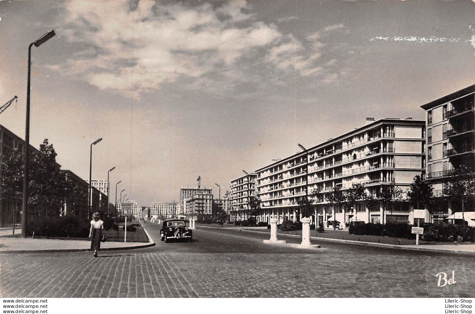 LE HAVRE (76) Cpsm 1955 Avenue-Foch .Vue De L'Hôtel De Ville- Automobile Traction Citroen - Ed. BELLEVUES - Unclassified