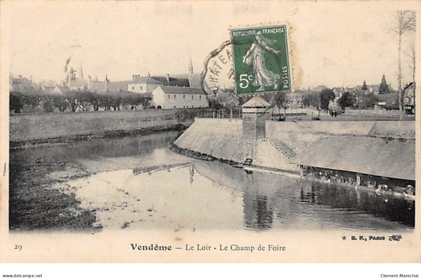 VENDOME - Le Loir - Le Champ De Foire - Très Bon état - Vendome