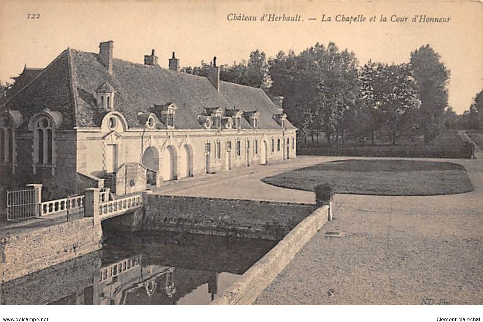 Château D'HERBAULT - La Chapelle Et La Cour D'Honneur - Très Bon état - Herbault