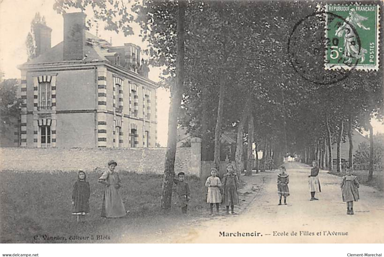 MARCHENOIR - Ecole De Filles Et L'Avenue - Très Bon état - Marchenoir