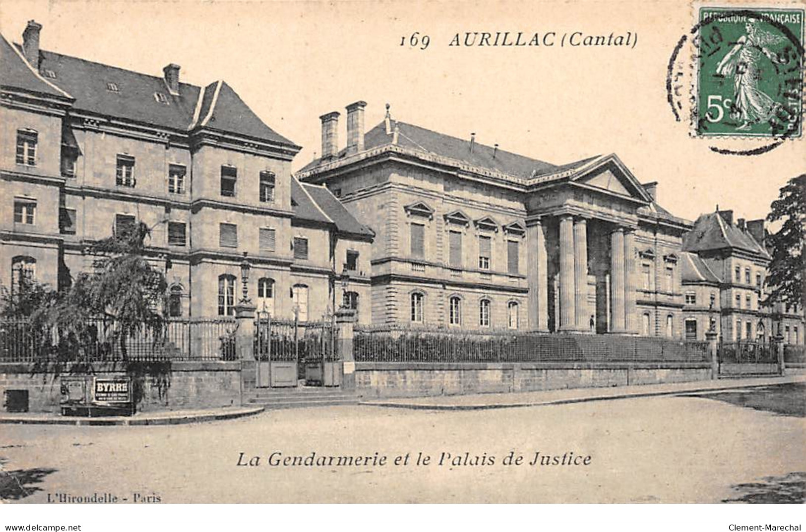 AURILLAC - La Gendarmerie Et Le Palais De Justice - Très Bon état - Aurillac